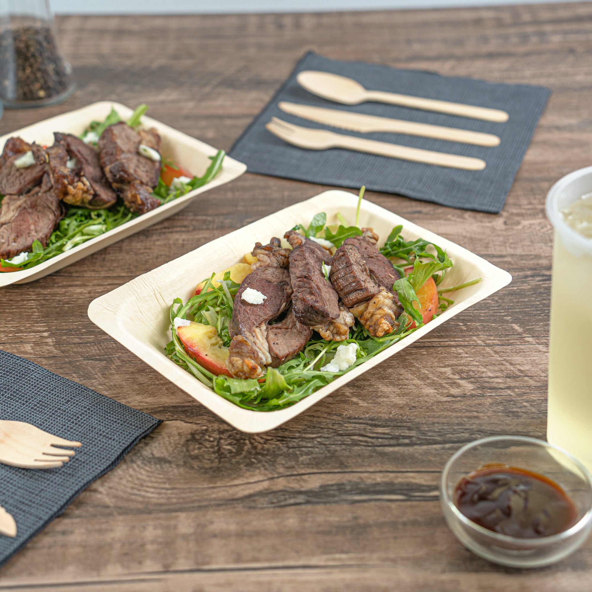 Taipei Rectangle Natural Poplar Plate - 7 3/4'' x 5 1/2'' x 1'' - 50 count box