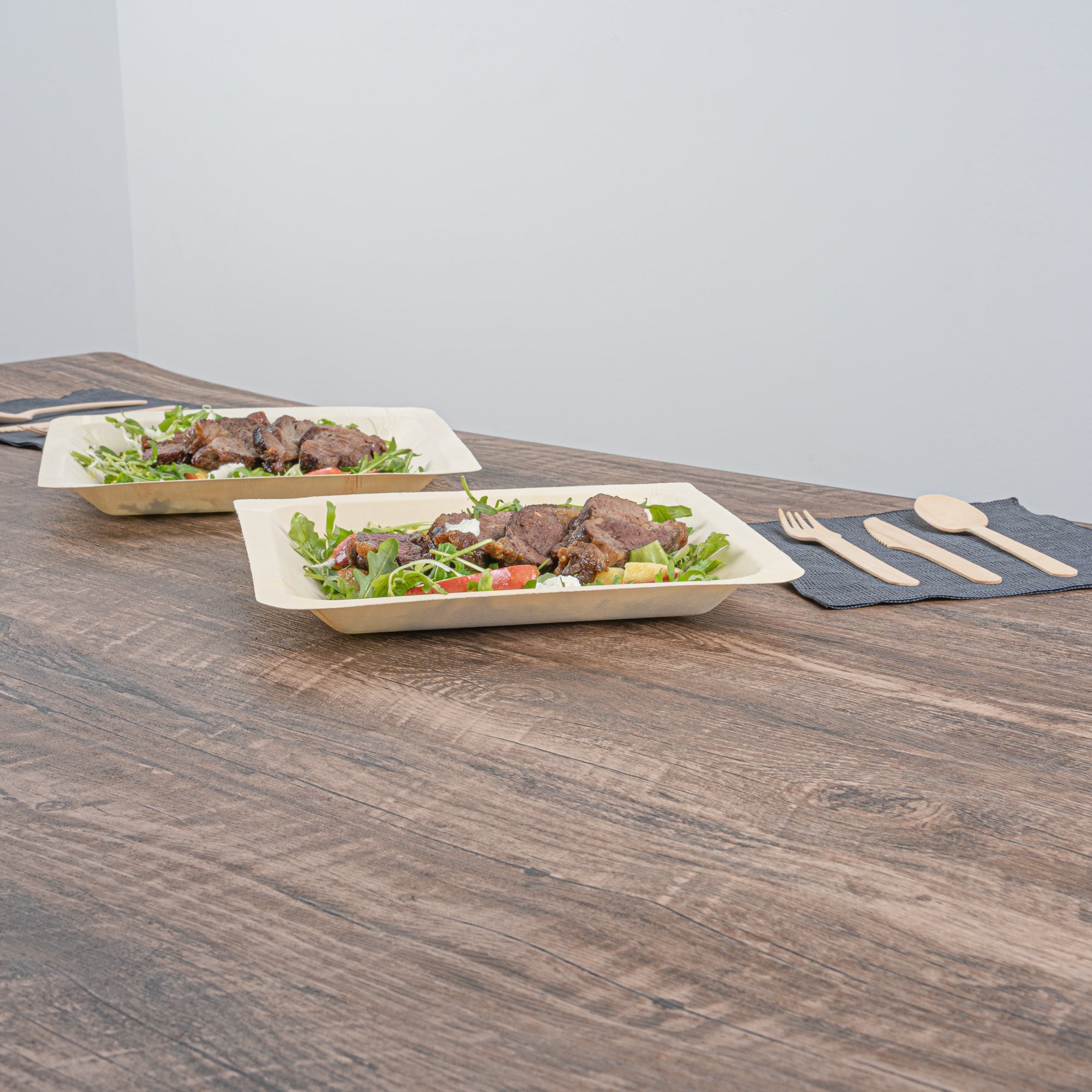 Taipei Square Natural Poplar Plate - 9 3/4'' x 9 3/4'' x 1'' - 200 count box