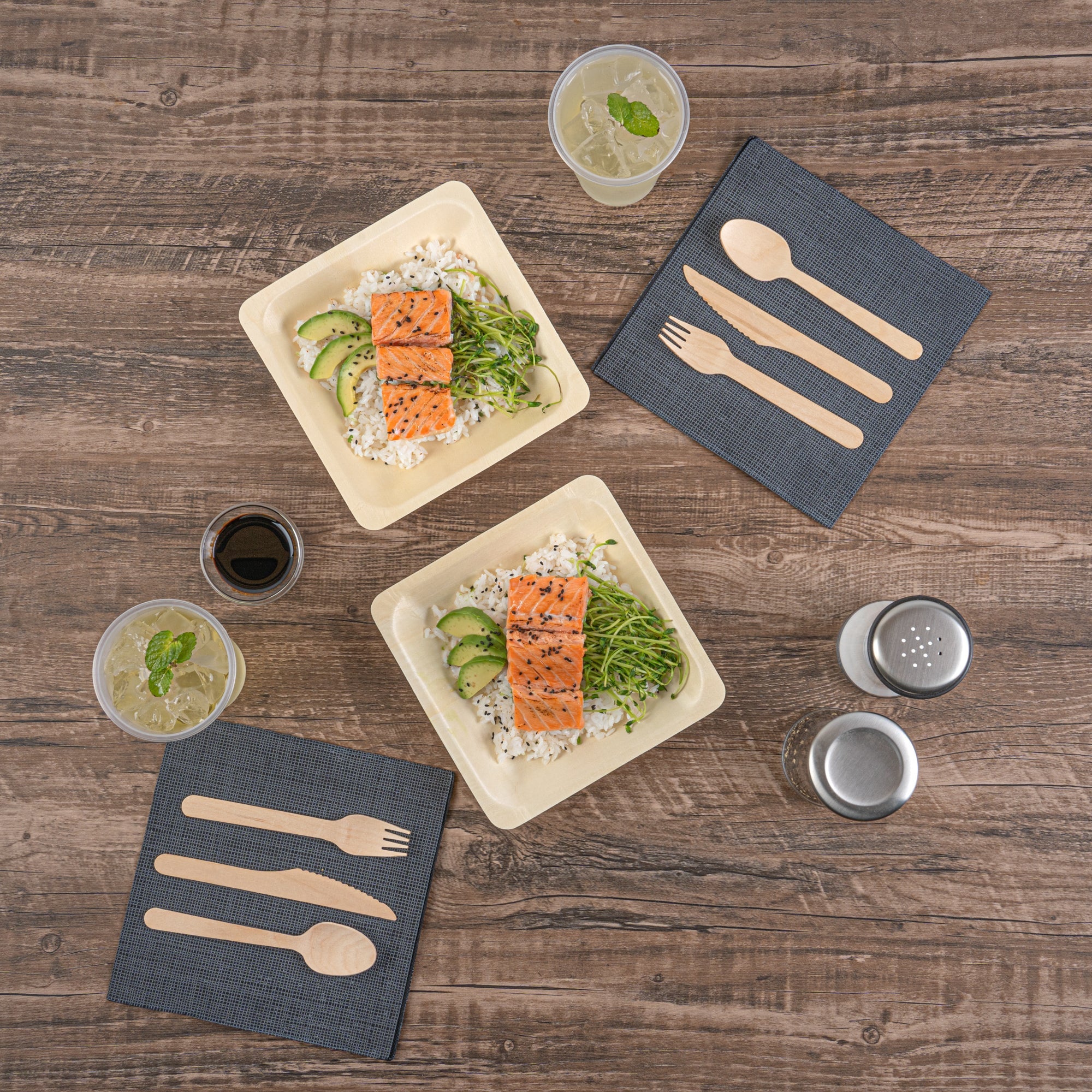 Taipei Square Natural Poplar Plate - 7'' x 7'' x 1'' - 50 count box