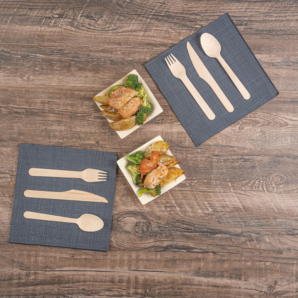 Taipei Square Natural Poplar Plate - 4'' x 4'' - 200 count box