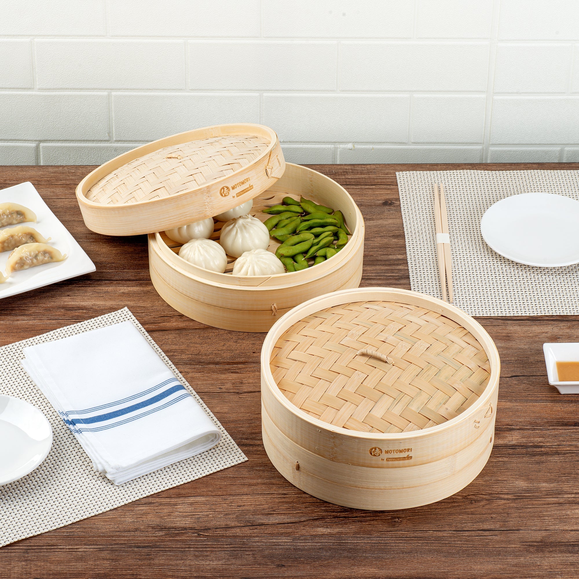 Motomori Round Natural Bamboo Steamer - 10'' x 10'' x 4'' - 10 count box