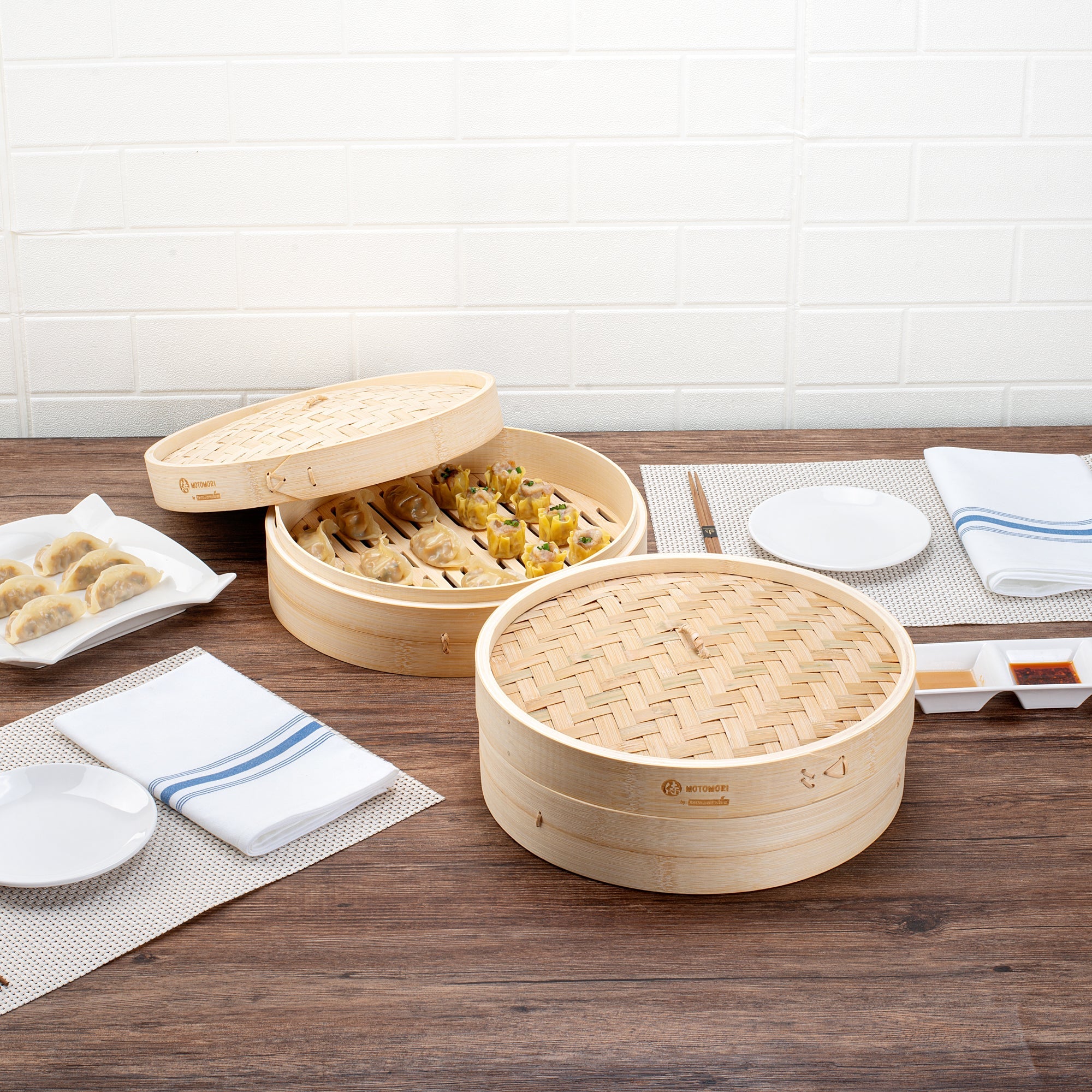 Motomori Round Natural Bamboo Steamer - 12'' x 12'' x 4'' - 10 count box