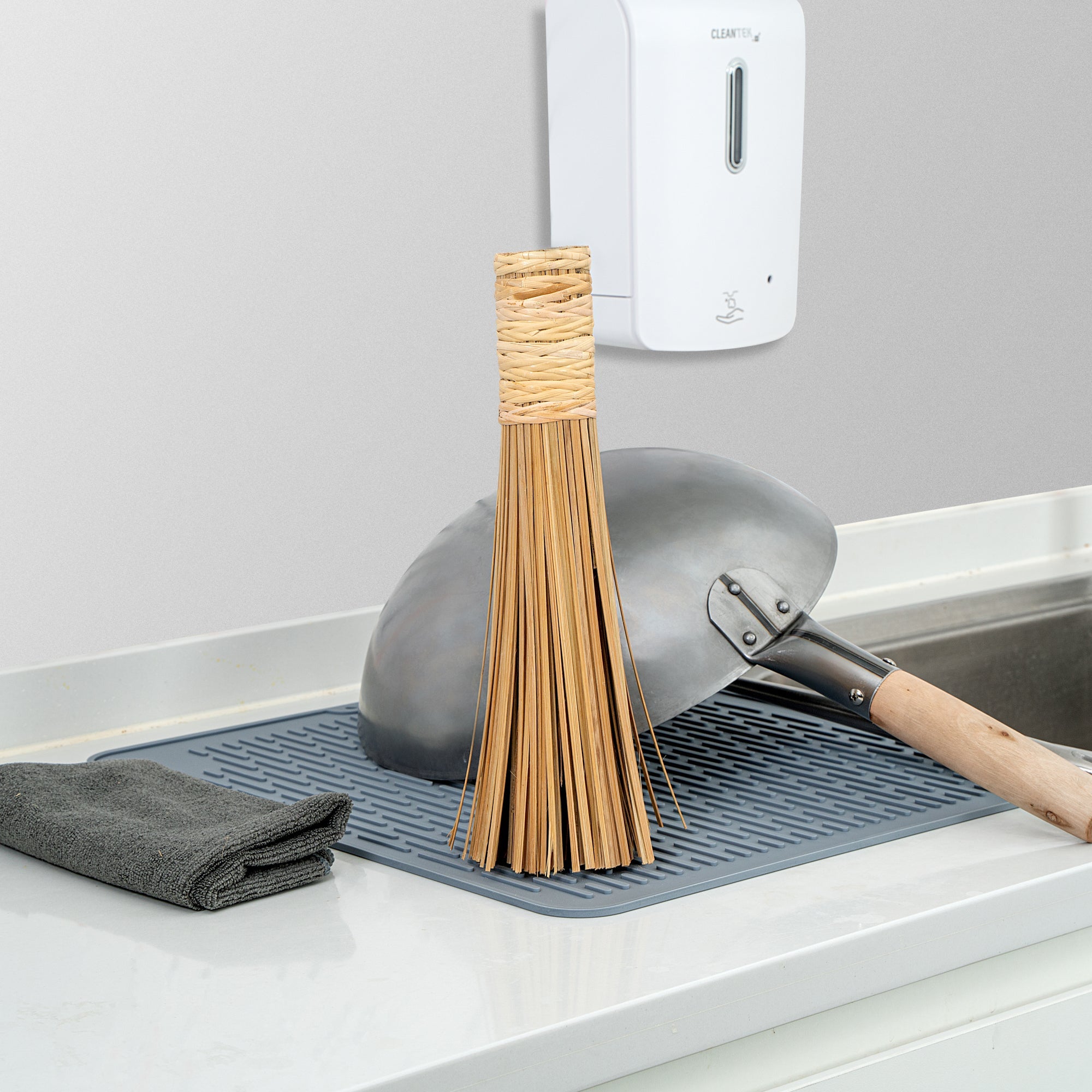 Motomori Natural Bamboo Wok Brush - 11" - 1 count box