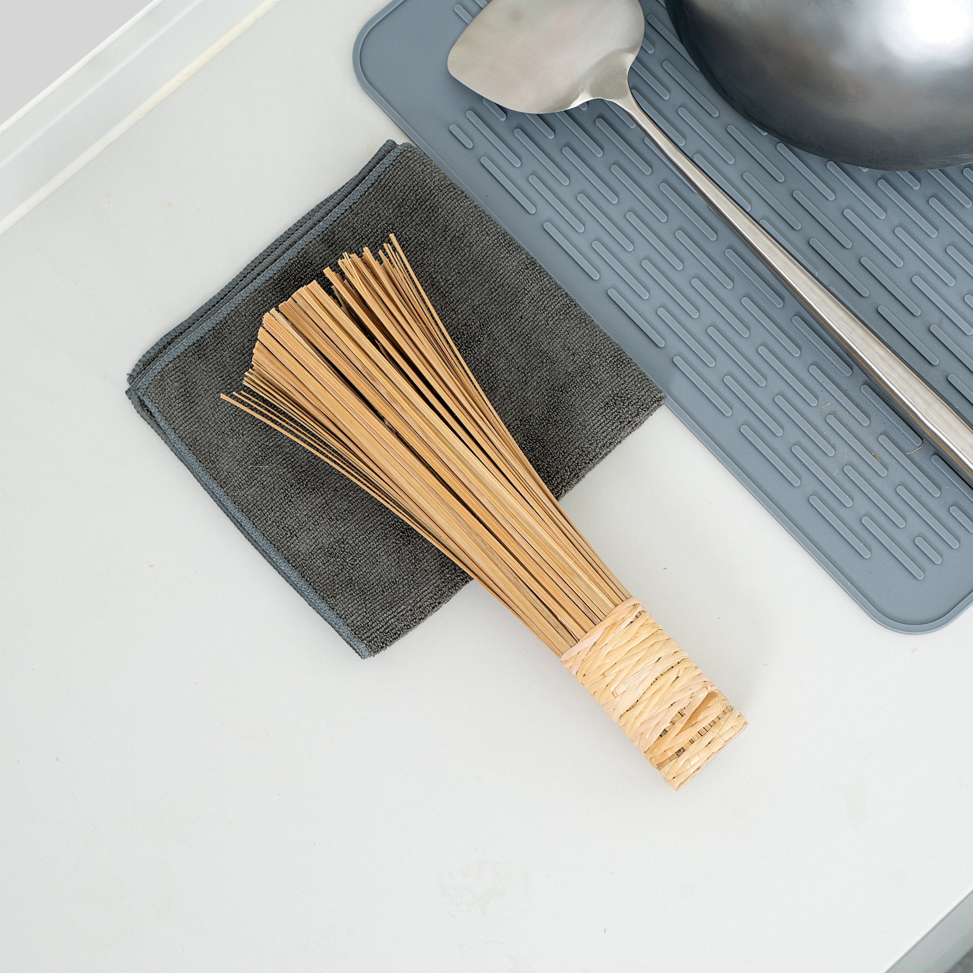 Motomori Natural Bamboo Wok Brush - 11" - 10 count box