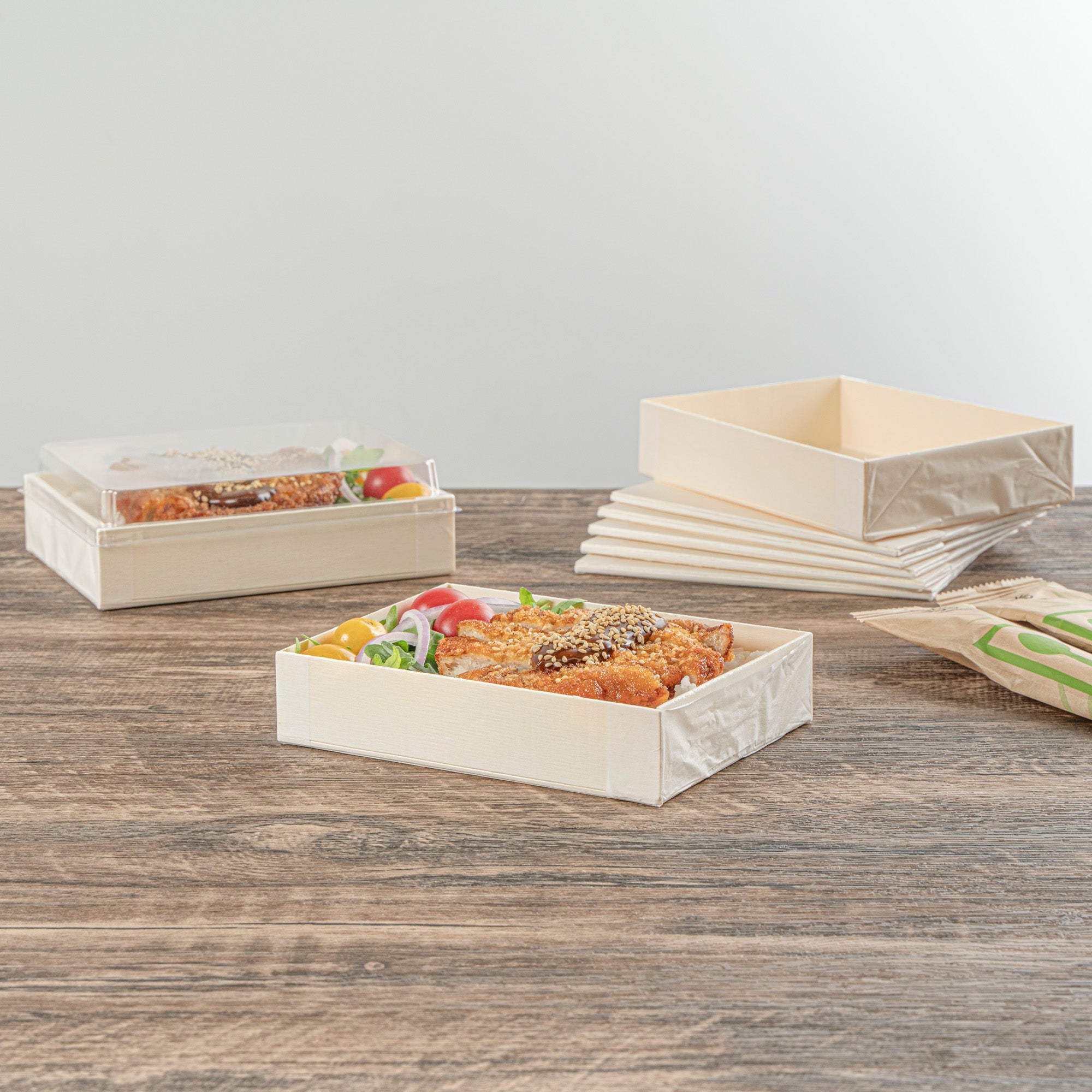 Taipei 24 oz Rectangle Natural Poplar Bento Box - 6 1/2" x 4 3/4" x 1 1/2" - 100 count box