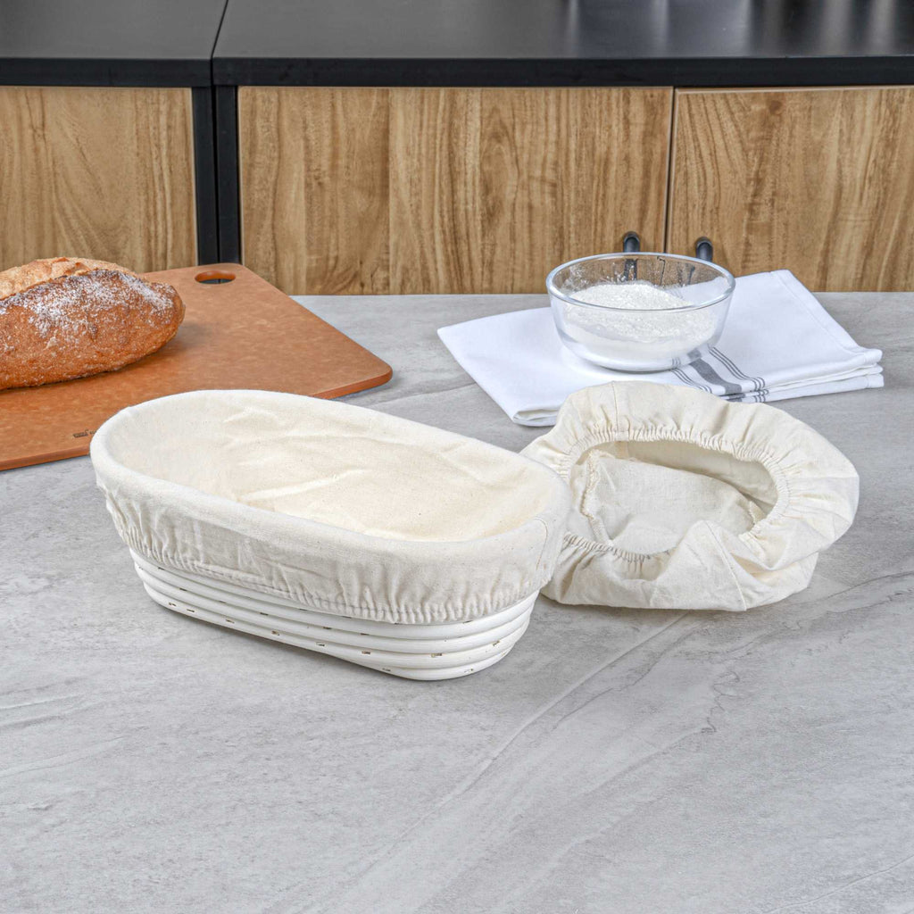 Pastry Tek Rattan Oval Natural Banneton Proofing Basket - with 2 Cotton Liners - 9 3/4" x 6" x 3" - 10 count box