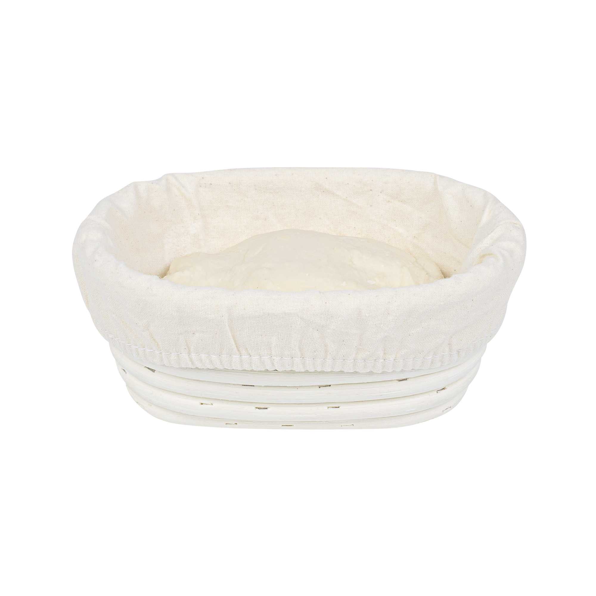 Pastry Tek Rattan Oval Natural Banneton Proofing Basket - with 2 Cotton Liners - 6 3/4" x 4 3/4" x 3 1/4" - 1 count box