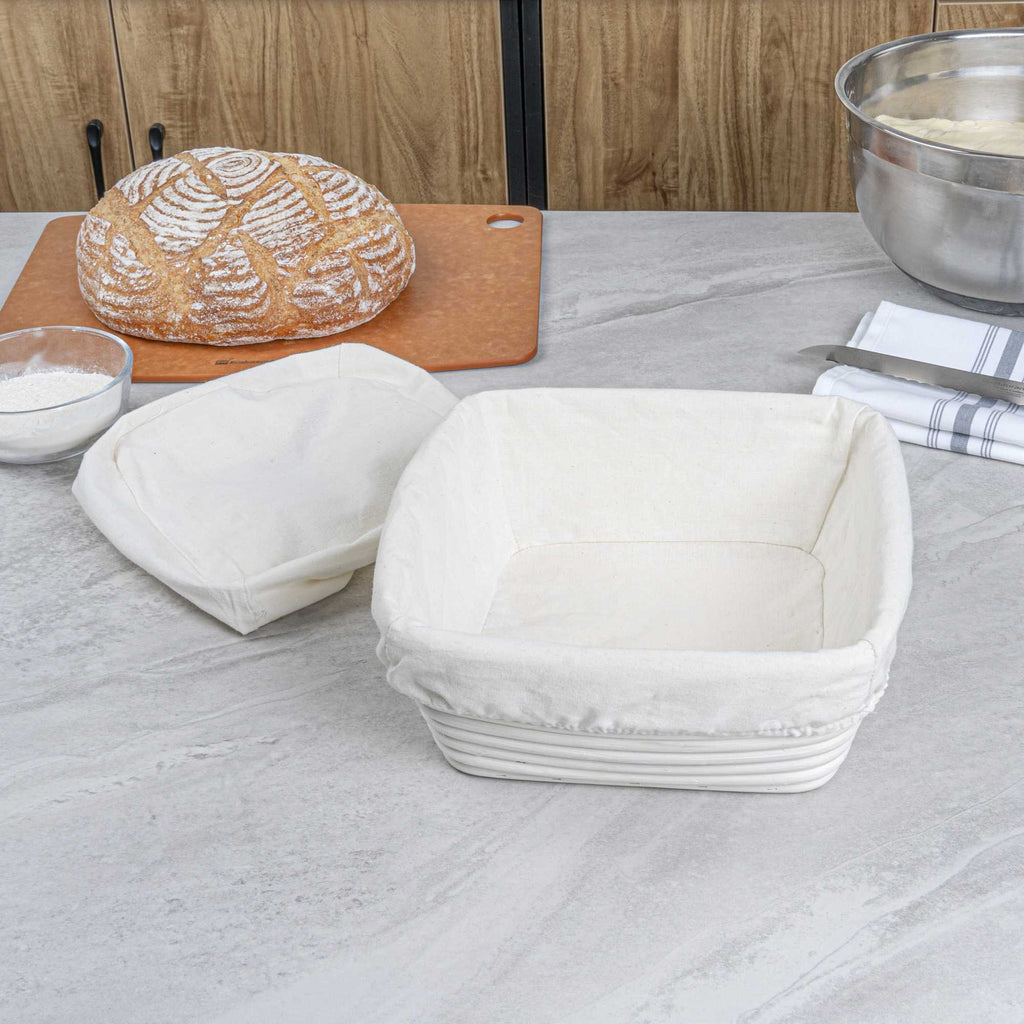 Pastry Tek Rattan Square Natural Banneton Proofing Basket - with 2 Cotton Liners - 9 3/4" x 9 3/4" x 4" - 1 count box