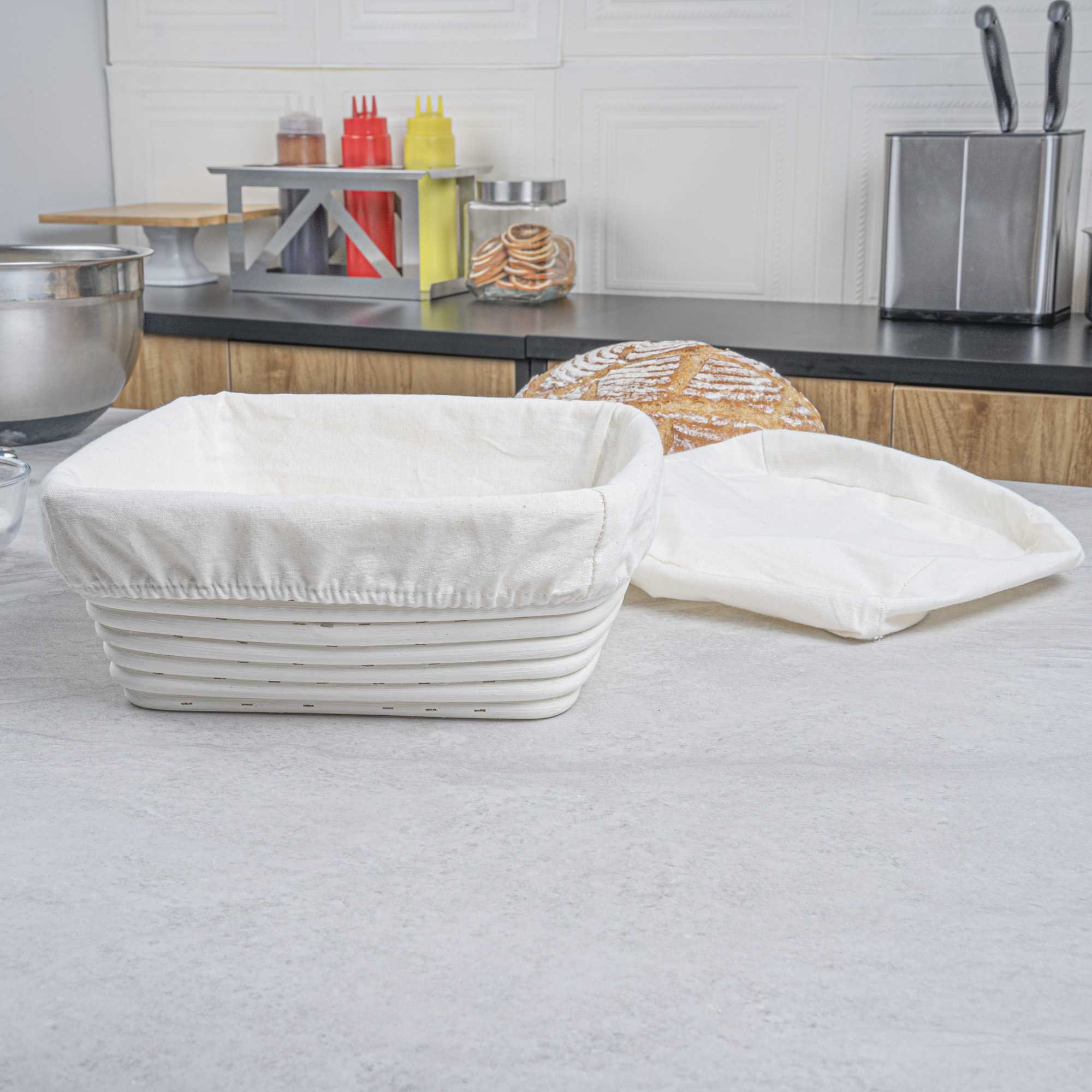 Pastry Tek Rattan Square Natural Banneton Proofing Basket - with 2 Cotton Liners - 9 3/4" x 9 3/4" x 4" - 1 count box
