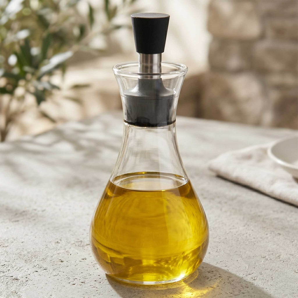 Forma Professional 8 oz Glass Oil Bottle - Borosilicate - 4" x 4" x 6" - 1 count box