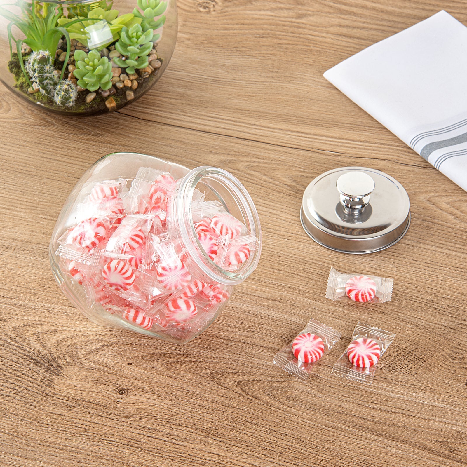 Vetri 0.3 gal Glass Penny Jar - with Chrome Lid - 3 1/2" x 3 1/2" x 6 1/4" - 1 count box