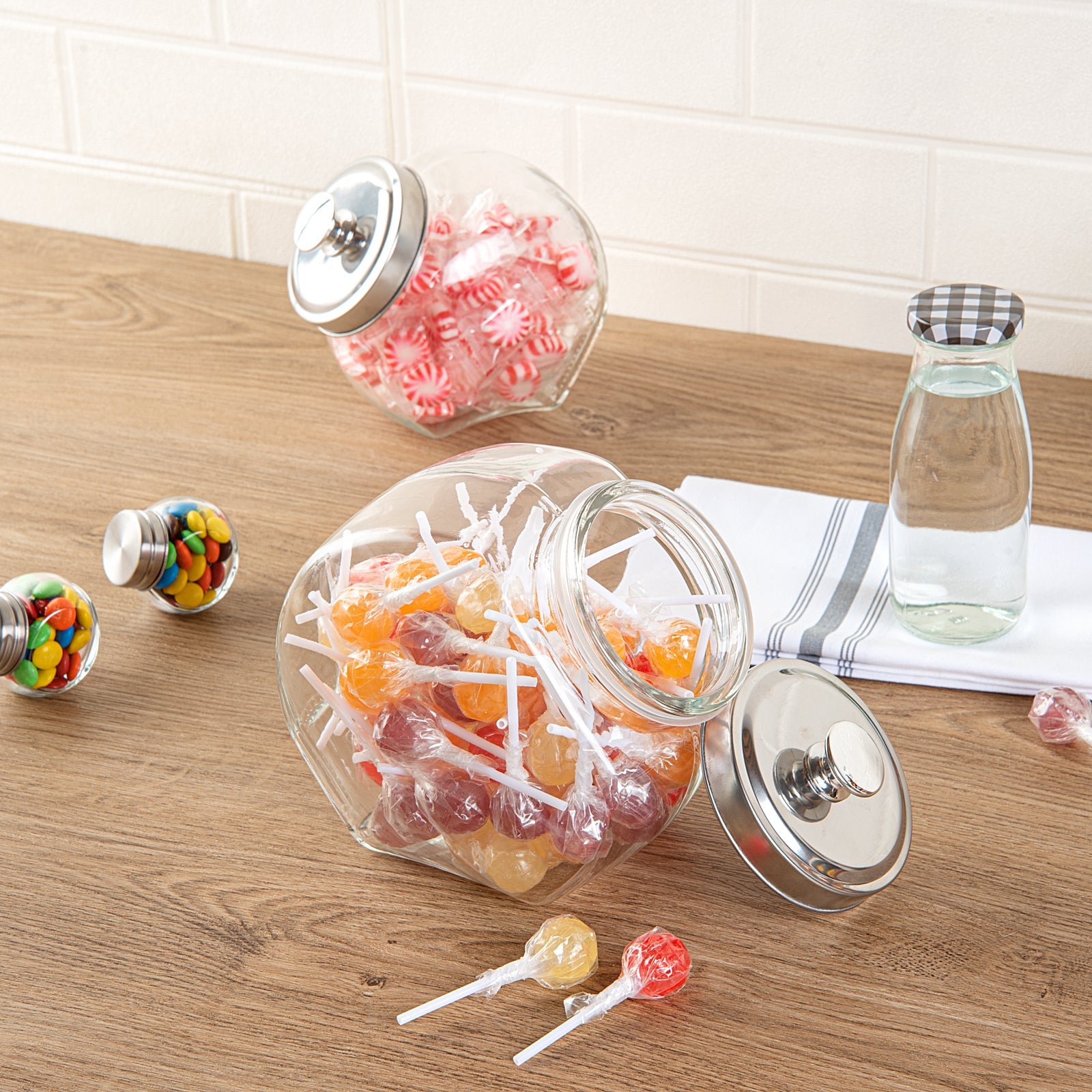 Vetri 0.5 gal Glass Penny Jar - with Chrome Lid - 4" x 4" x 7 1/2" - 1 count box