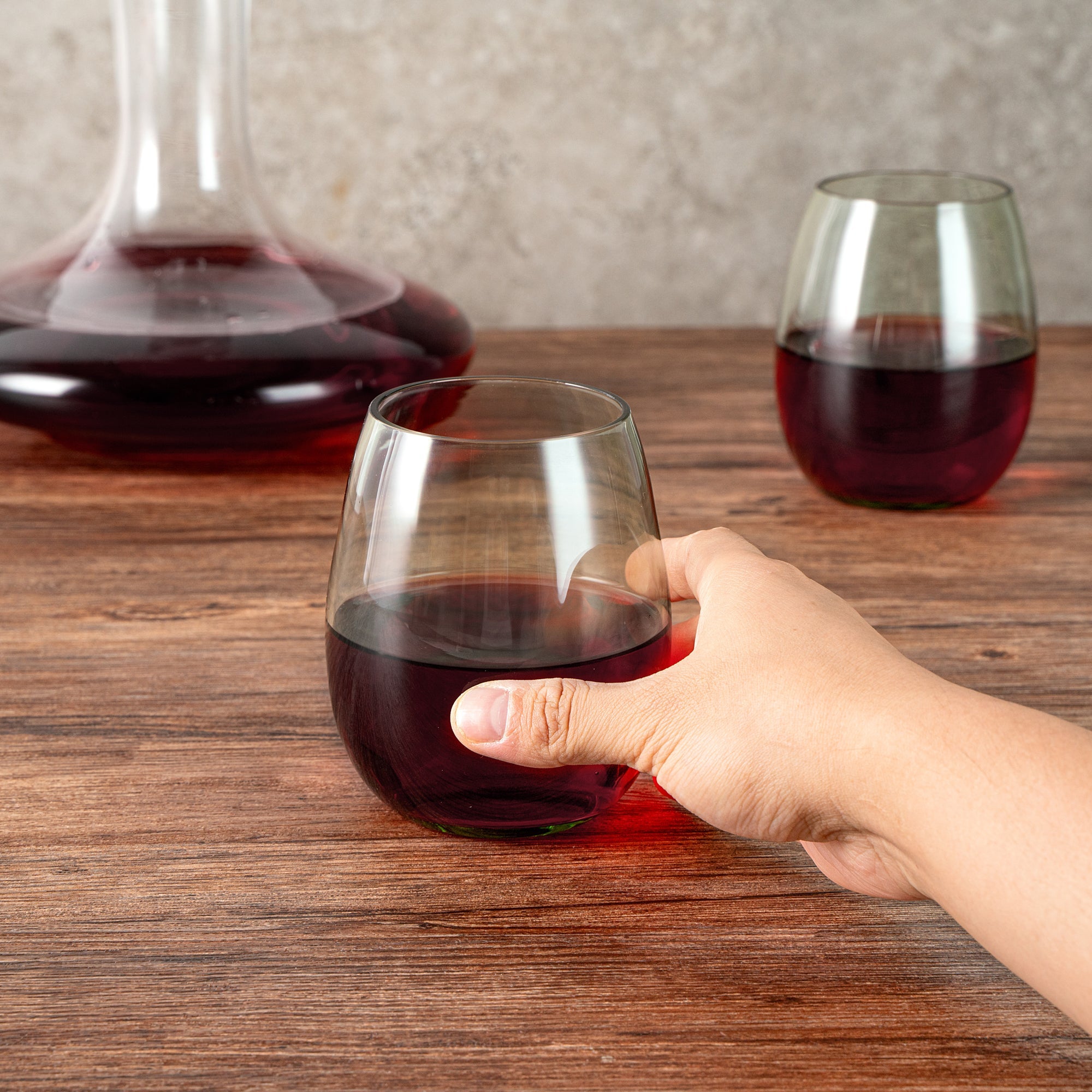 Vetri 15 oz Green Stemless Wine Glass - 3 3/4" x 3 3/4" x 4 1/4" - 24 count box