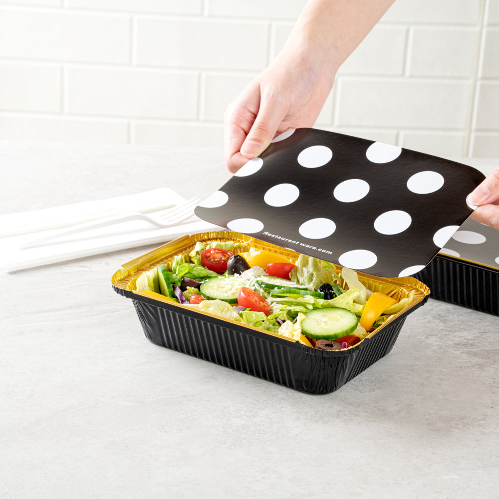 Foil Lux 16 oz Rectangle Black and Gold Aluminum Take Out Container - with Polka Dot Paper Lid - 7 1/4" x 5 1/4" x 2" - 200 count box