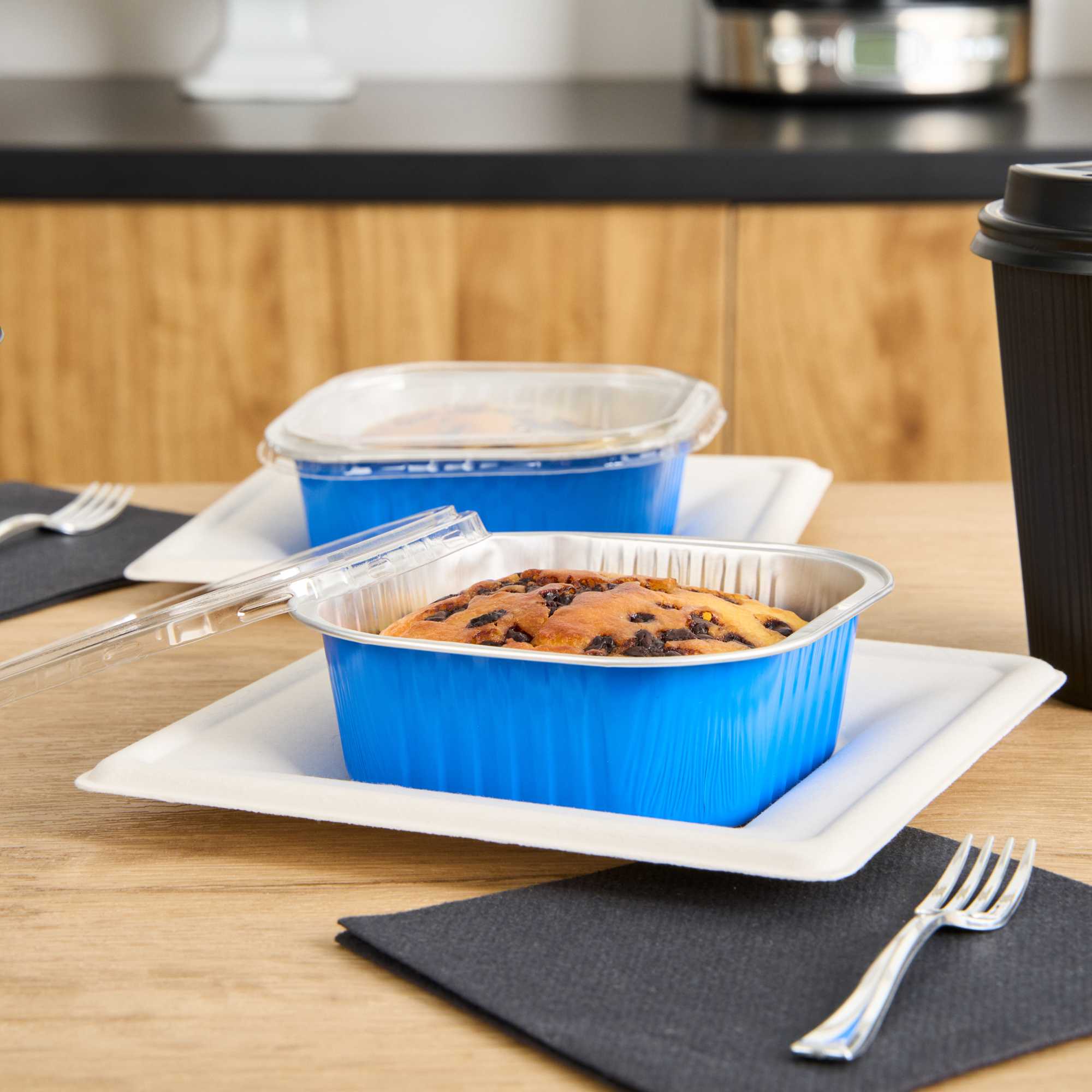 Foil Lux 10 oz Square Blue Aluminum Baking Cup - 4 1/4" x 4 1/4" x 1 1/2" - 100 count box