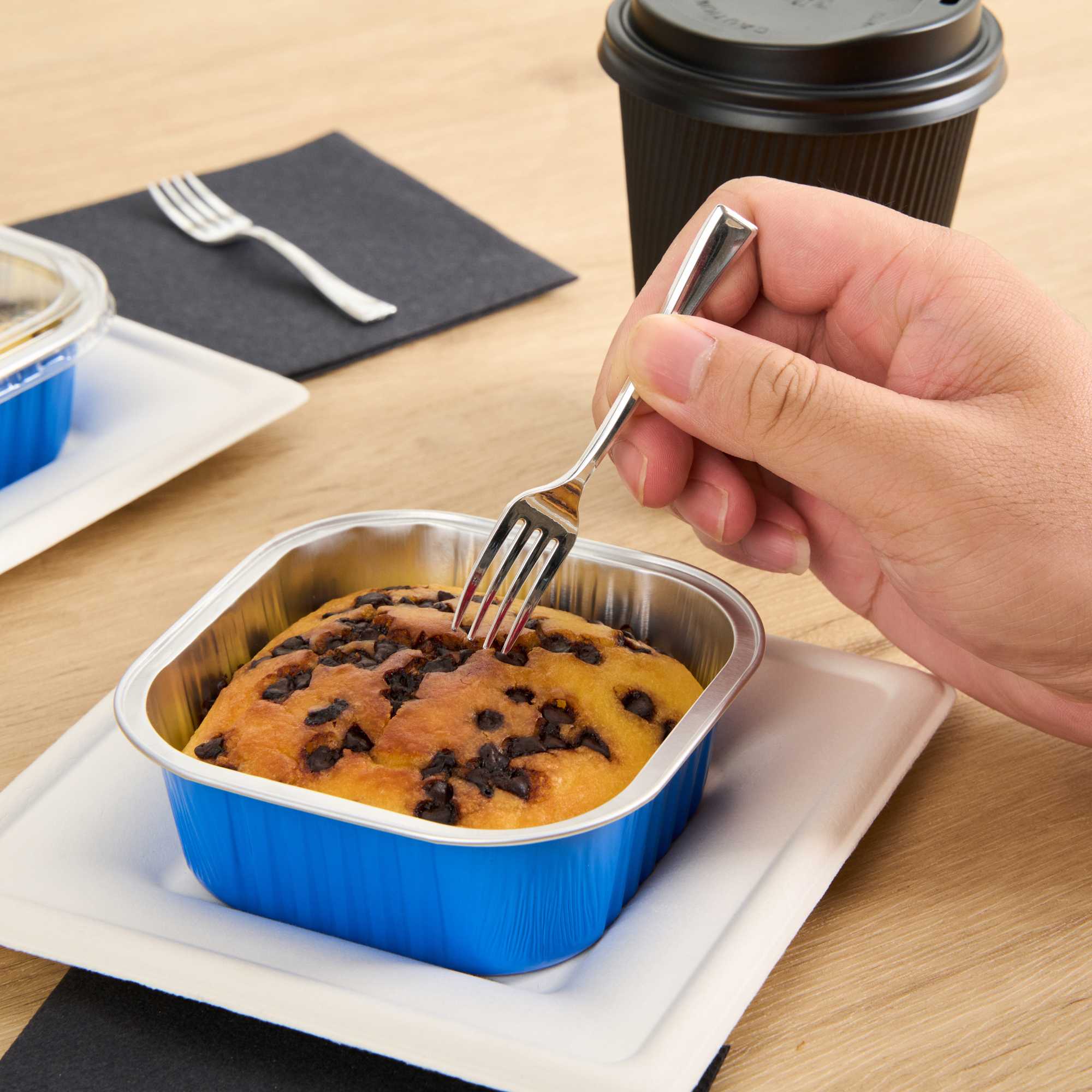 Foil Lux 10 oz Square Blue Aluminum Baking Cup - 4 1/4" x 4 1/4" x 1 1/2" - 100 count box