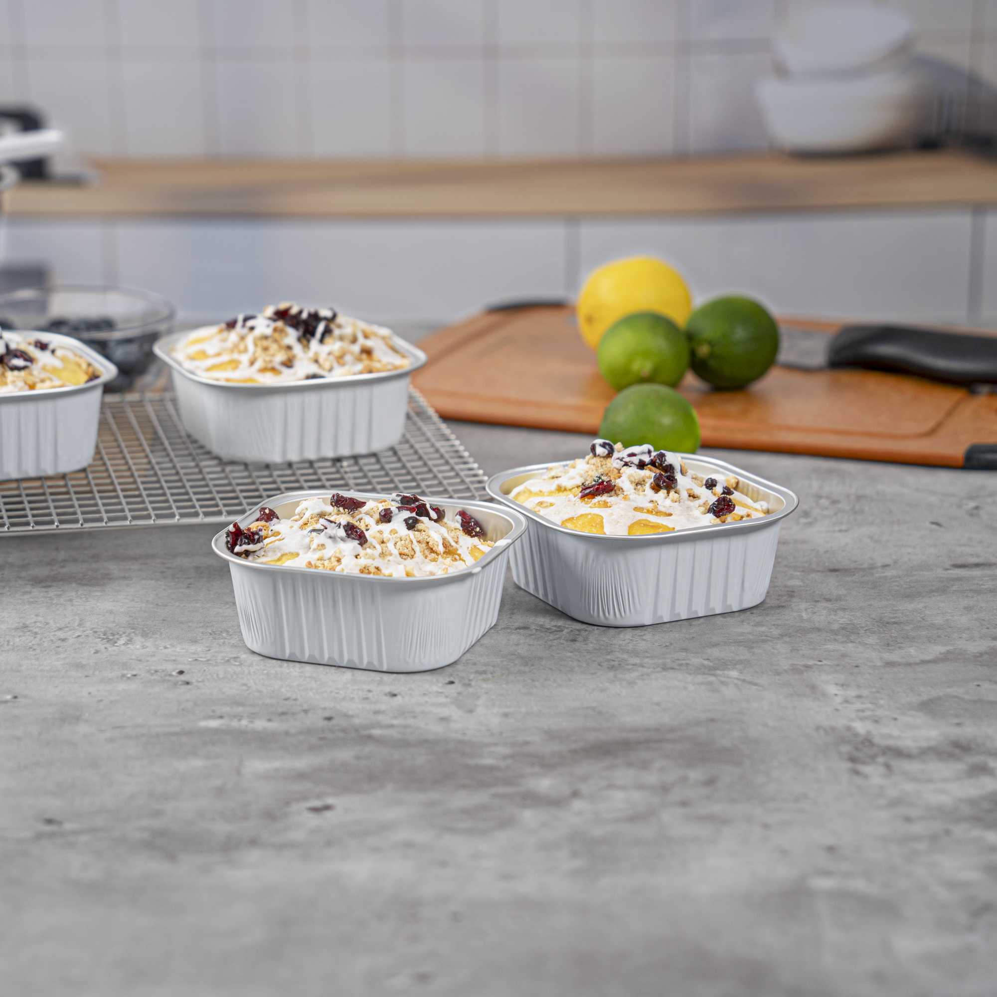 Foil Lux 10 oz Square White Aluminum Baking Cup - 4 1/4" x 4 1/4" x 1 1/2" - 100 count box