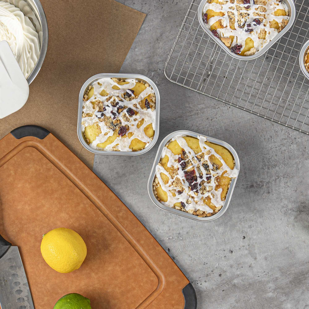 Foil Lux 10 oz Square White Aluminum Baking Cup - 4 1/4" x 4 1/4" x 1 1/2" - 100 count box
