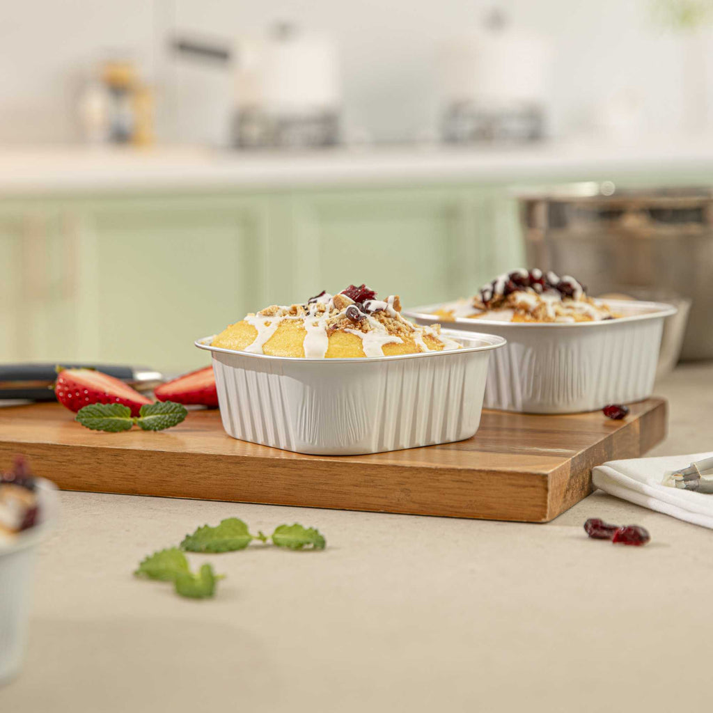 Foil Lux 10 oz Square White Aluminum Baking Cup - 4 1/4" x 4 1/4" x 1 1/2" - 100 count box