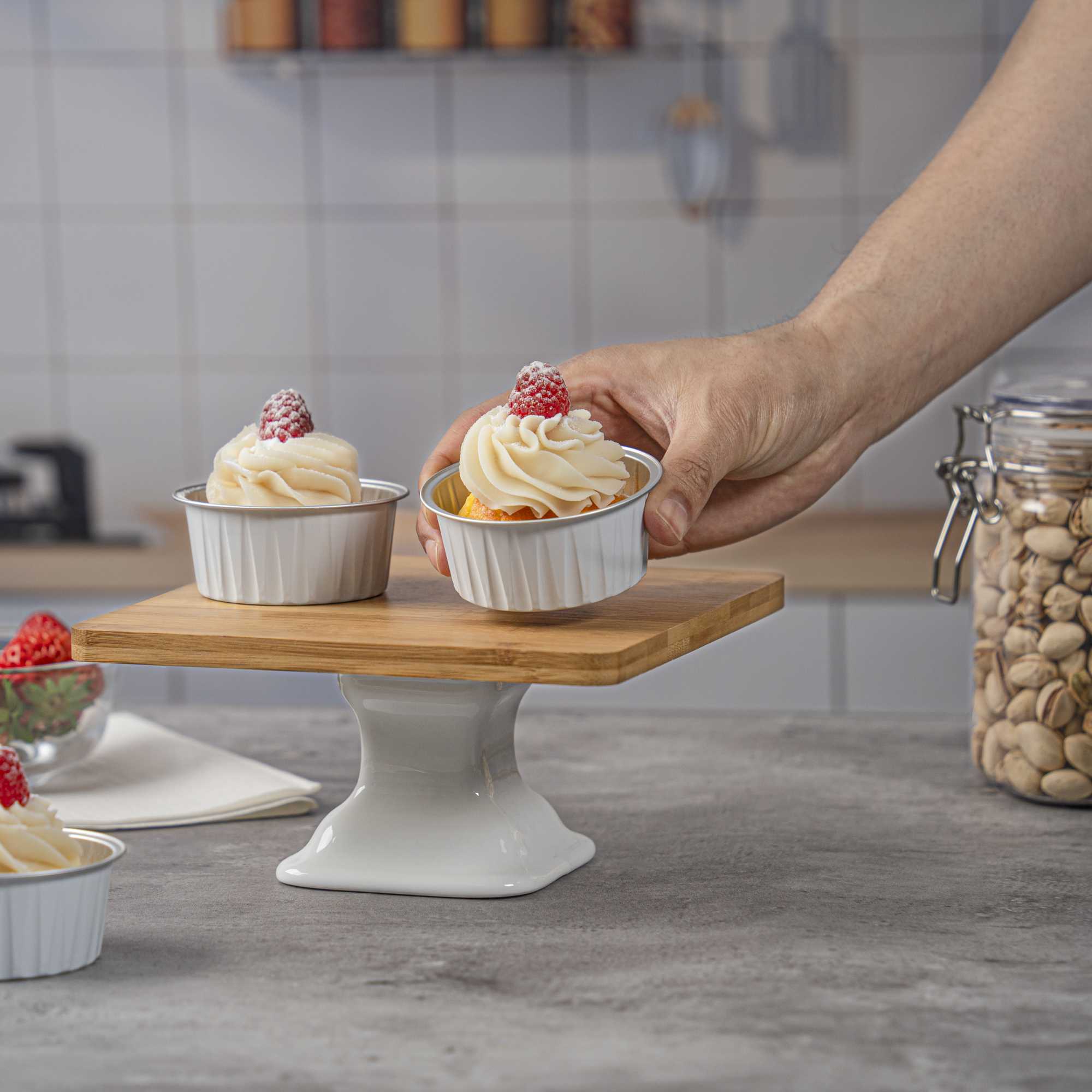 Foil Lux 4 oz Round White Aluminum Baking Cup - Lids Available - 3 1/4" x 3 1/4" x 1 1/2" - 100 count box