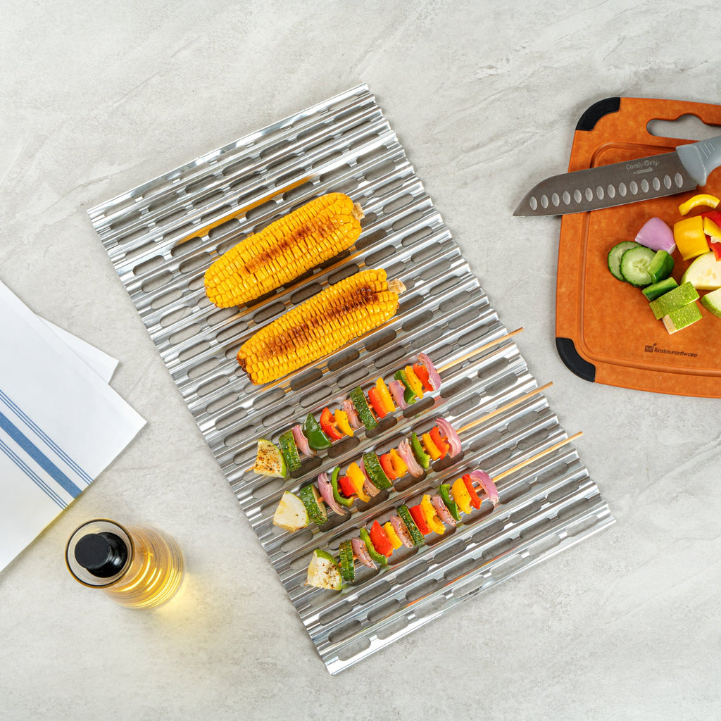 Foil Lux Aluminum Disposable Grill Liner - 19 3/4" x 12" - 200 count box