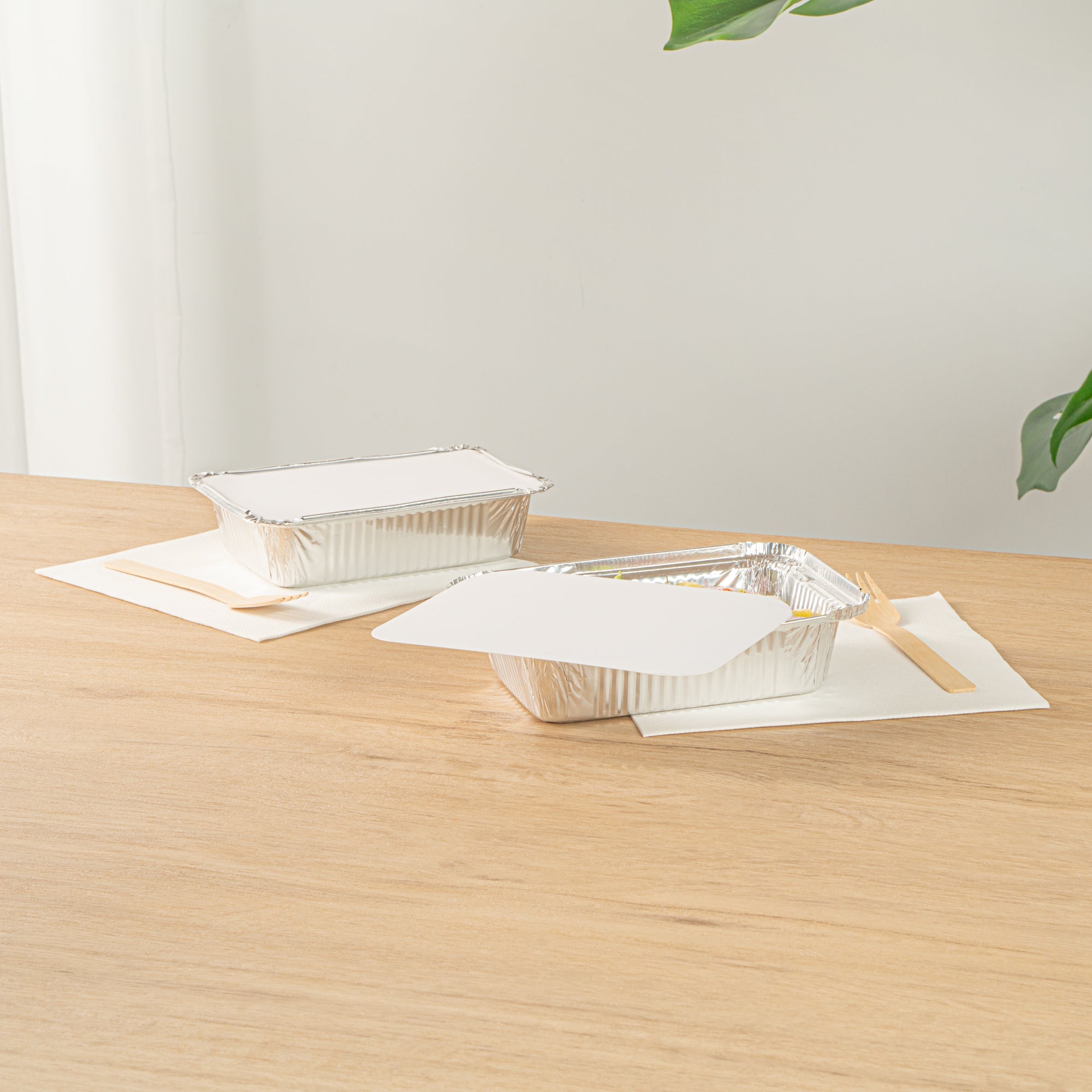 Foil Lux Oblong White Foil-Laminated Board Lid - Fits 1 1/2 lb Container - 100 count box