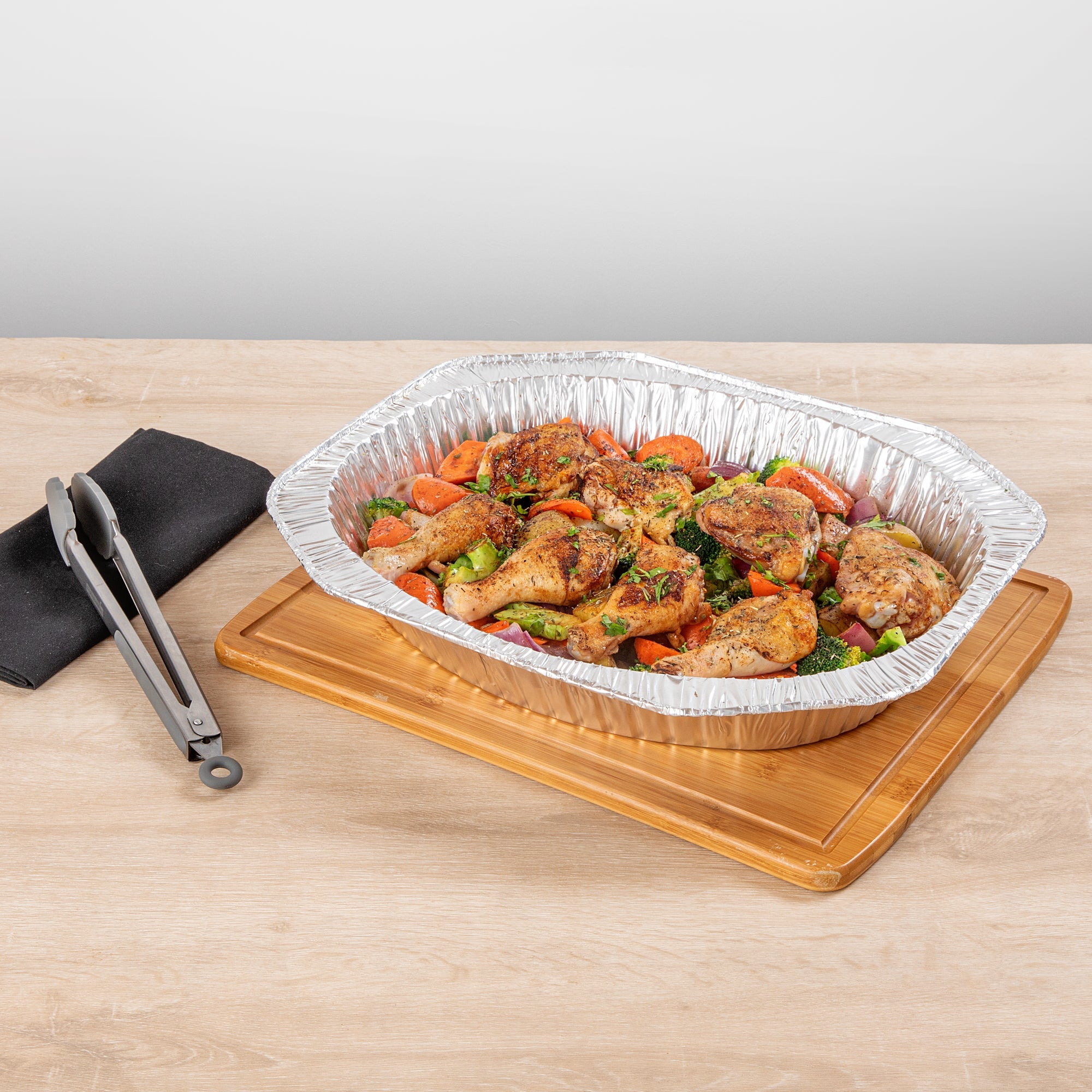 Foil Lux Oval Aluminum Foil Roast Pan - 17 1/2" x 14" x 3 1/4" - 50 count box