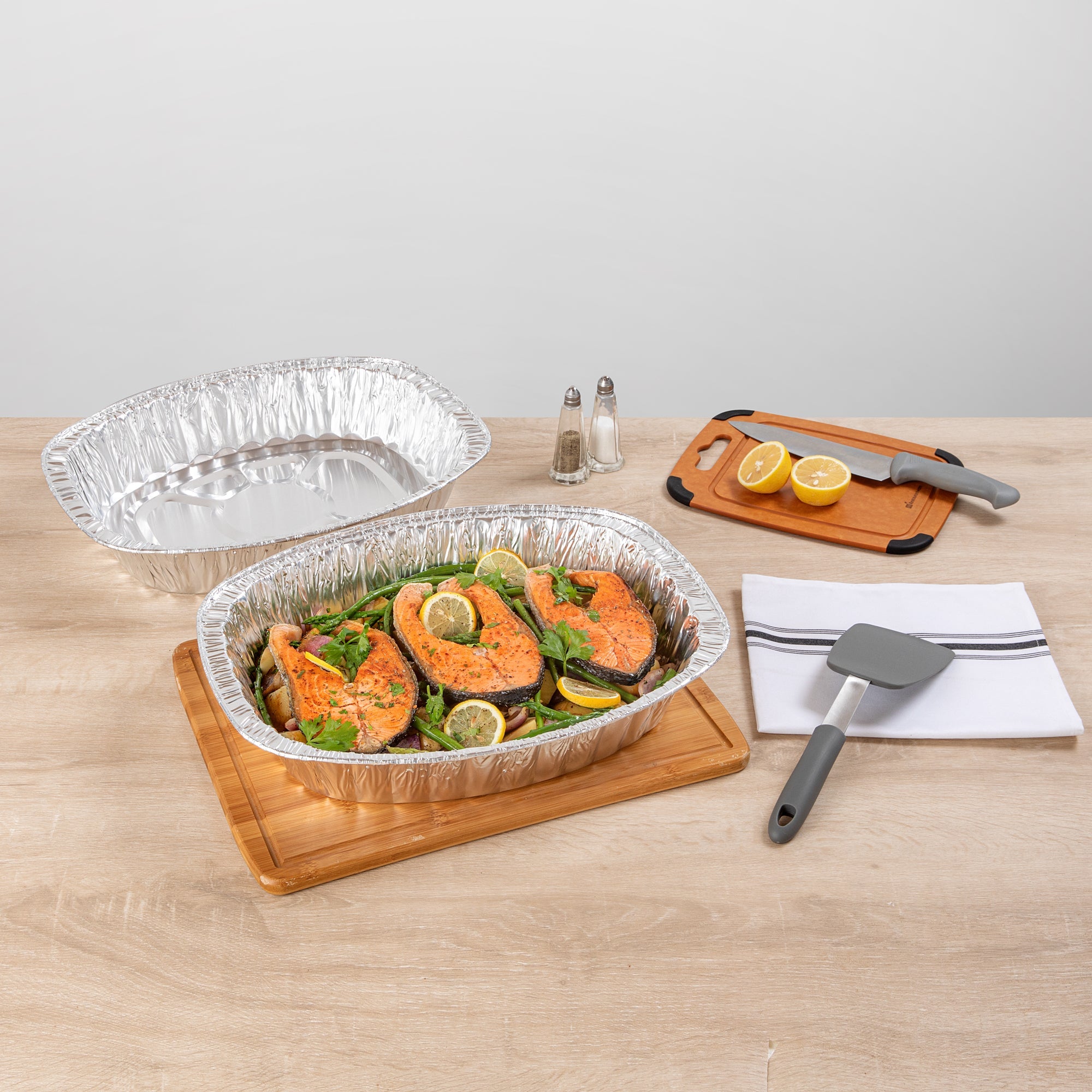 Foil Lux Oval Aluminum Foil Roast Pan - 18" x 14 1/4" x 3 1/4" - 10 count box