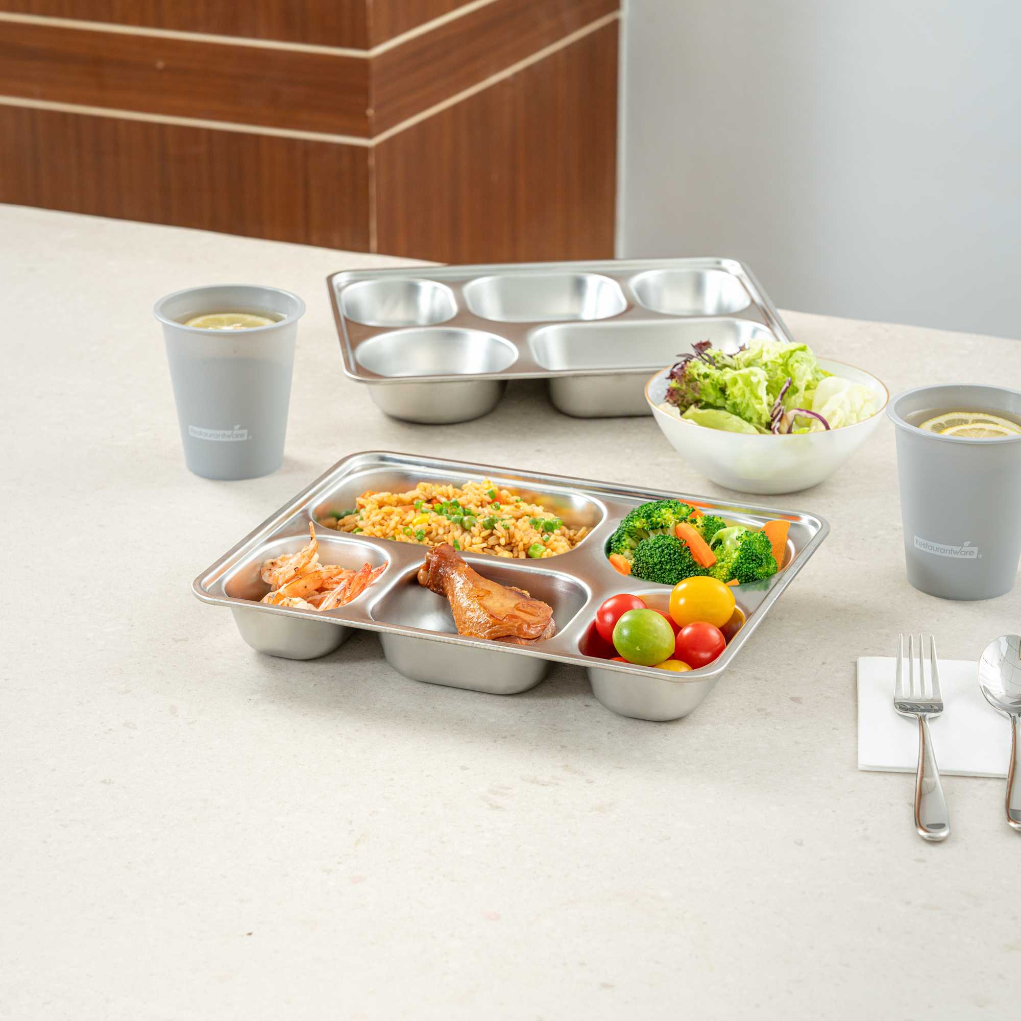 Met Lux Ambidextrous Rectangle Stainless Steel Tray - 5 Compartments - 11" x 8 3/4" x 1 3/4" - 20 count box