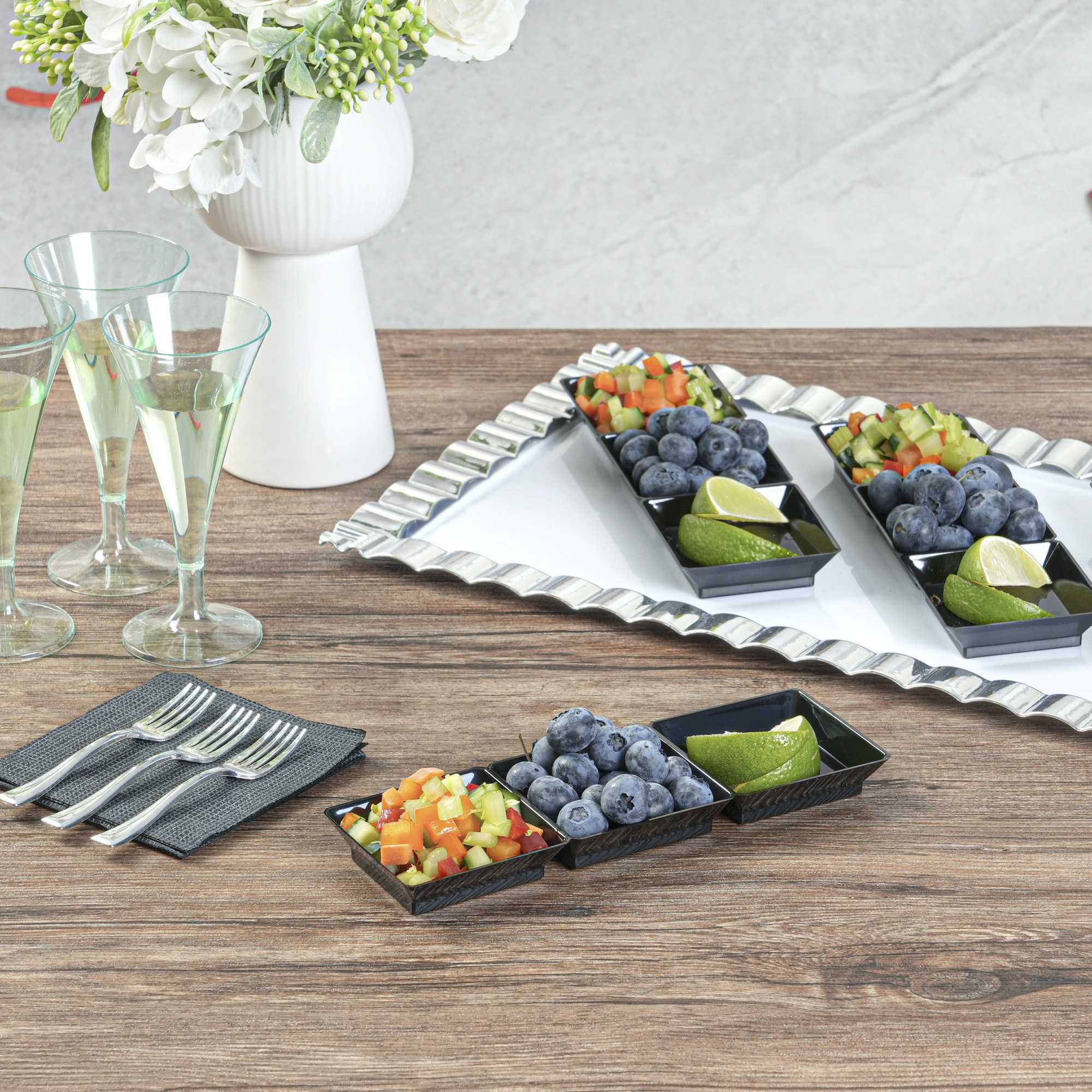 Mini Serve Rectangle Black Plastic Terzetto Mini Plate - 3 Compartments - 7 1/2" x 2 1/2" x 1/2" - 20 count box