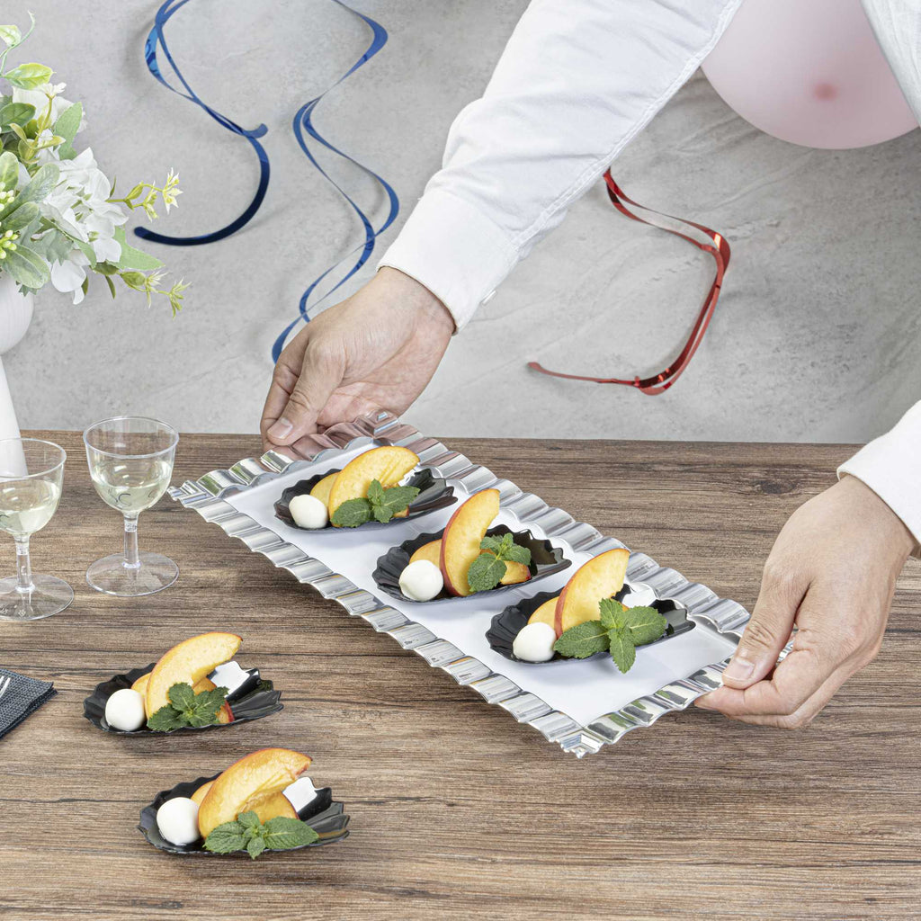 Mini Serve Black Plastic Mini Coquille Plate - 3 1/4" x 3 1/4" x 1/2" - 100 count box