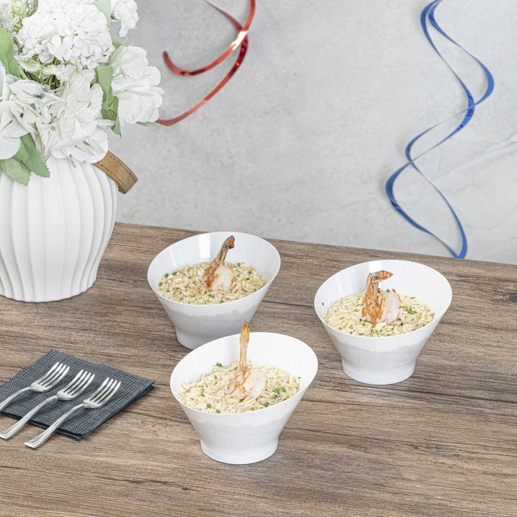 Mini Serve 7 oz Round White Plastic Incline Bowl - 4 1/4" x 4 1/4" x 2 3/4" - 20 count box