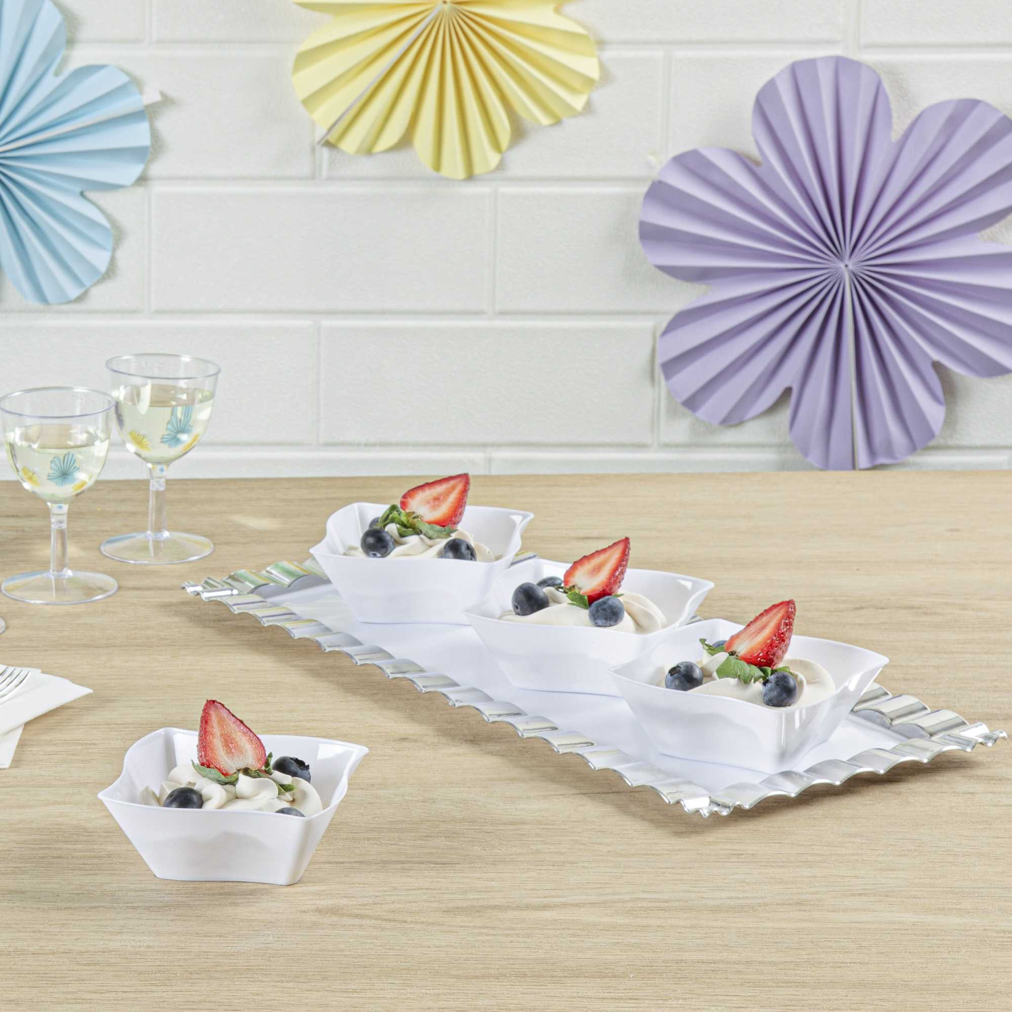 Mini Serve 6 oz Square White Plastic Aqua Bowl - 3 1/4" x 3 1/4" x 1 1/2" - 100 count box