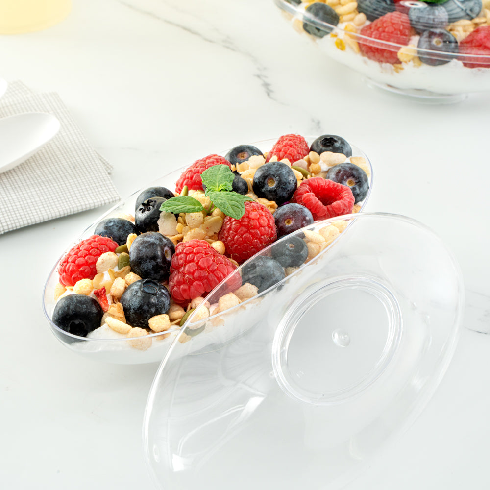 Mini Serve 6 oz Oval Clear Plastic Deli Cup - Stackable, with Lid - 5 1/2" x 3 1/4" x 2 1/2" - 100 count box