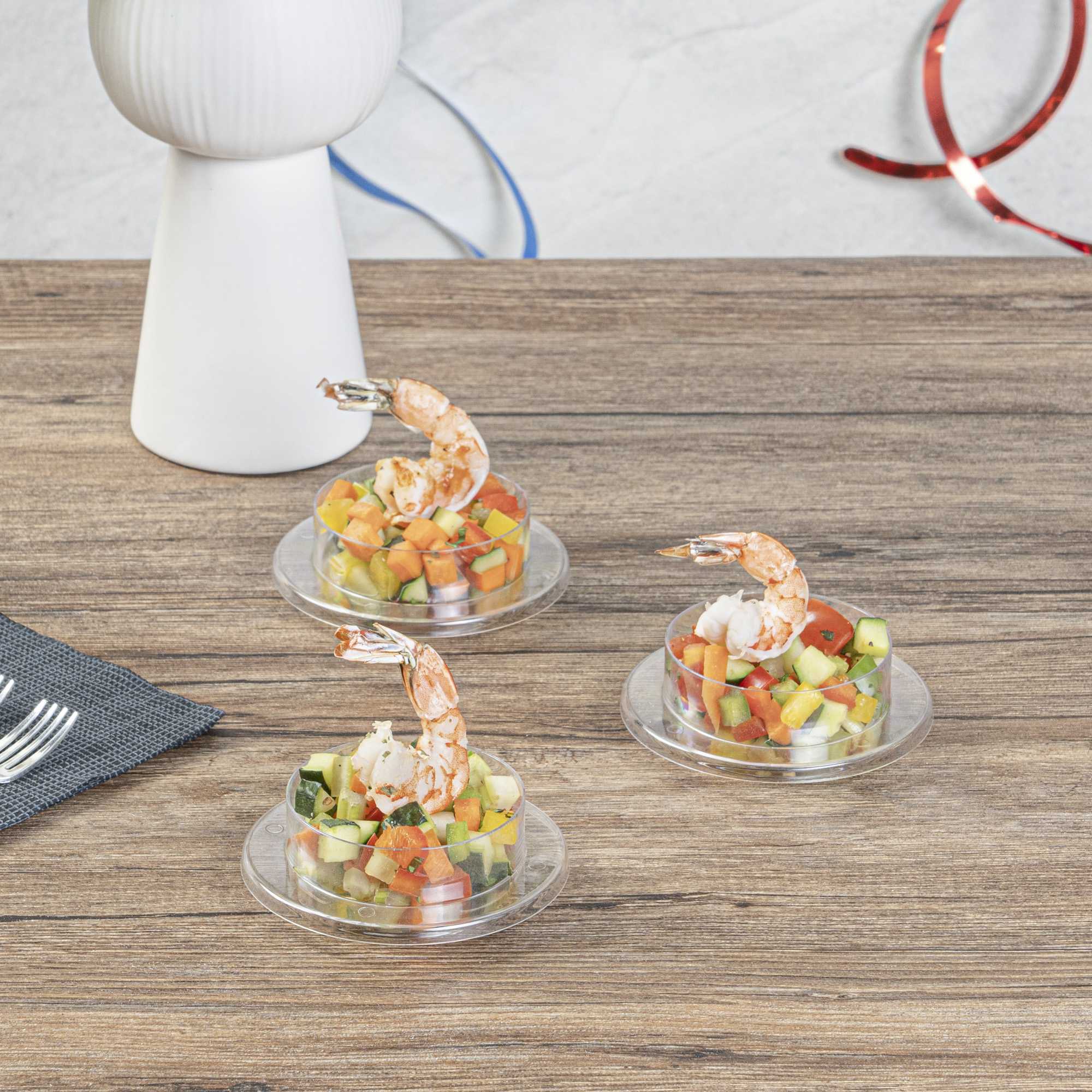 Mini Serve 3 oz Round Clear Plastic Gastronomique Petri Dish - 3 1/4" x 3 1/4" x 1" - 100 count box