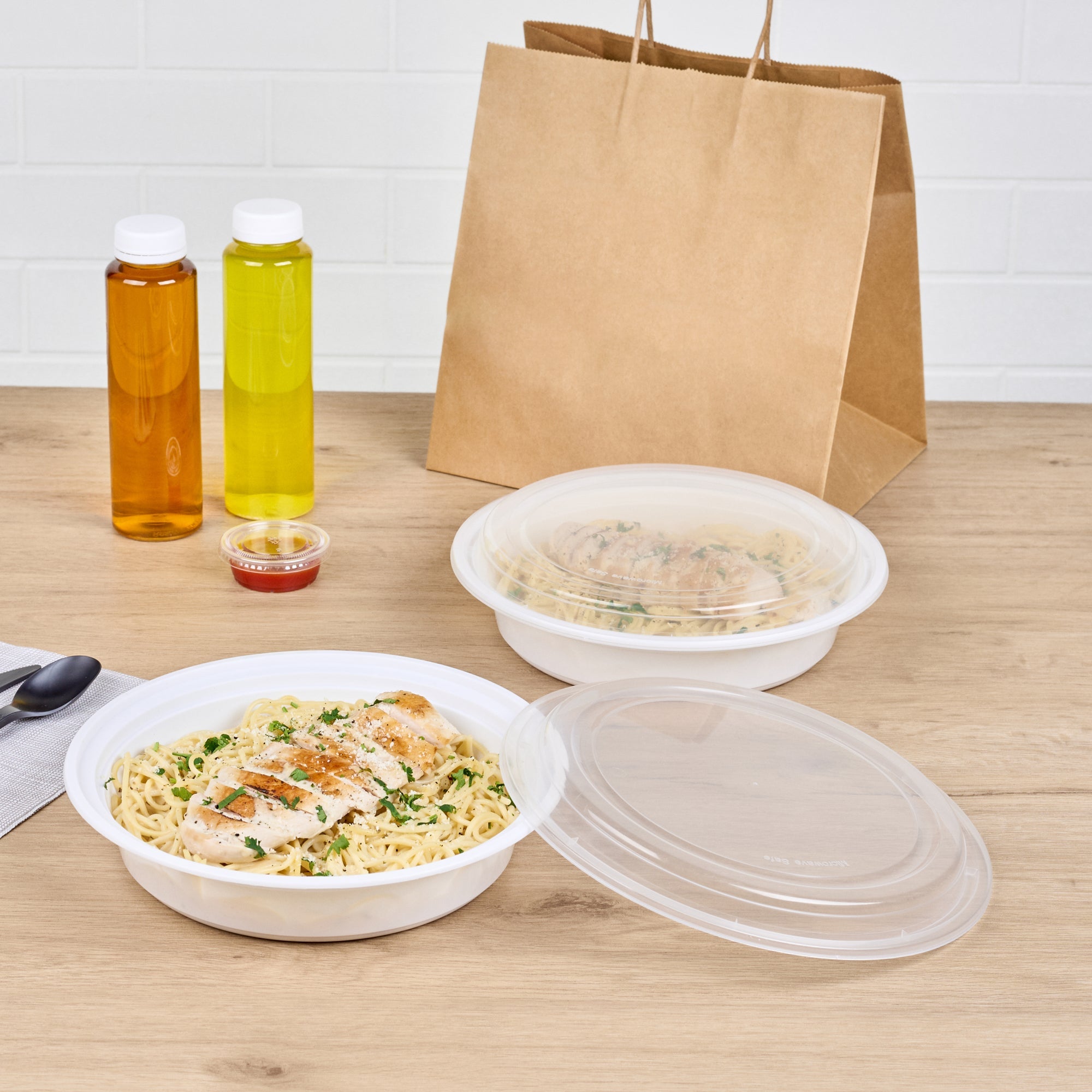 Asporto 48 oz Round White Plastic To Go Box - with Clear Lid, Microwavable - 9" x 9" x 1 3/4" - 100 count box