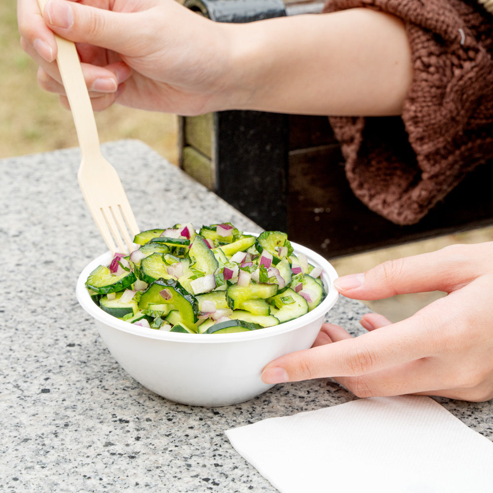 Mini Serve 7 oz Round White Plastic Salad Bowl - 5" x 5" x 1 3/4" - 200 count box