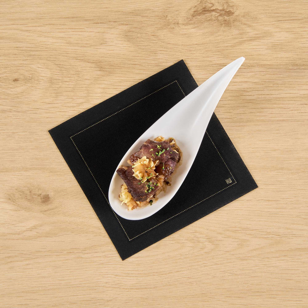 Voga Teardrop White Melamine Tasting Spoon - Japonais, Moderna - 4 1/4" x 1 3/4" x 1 3/4" - 10 count box