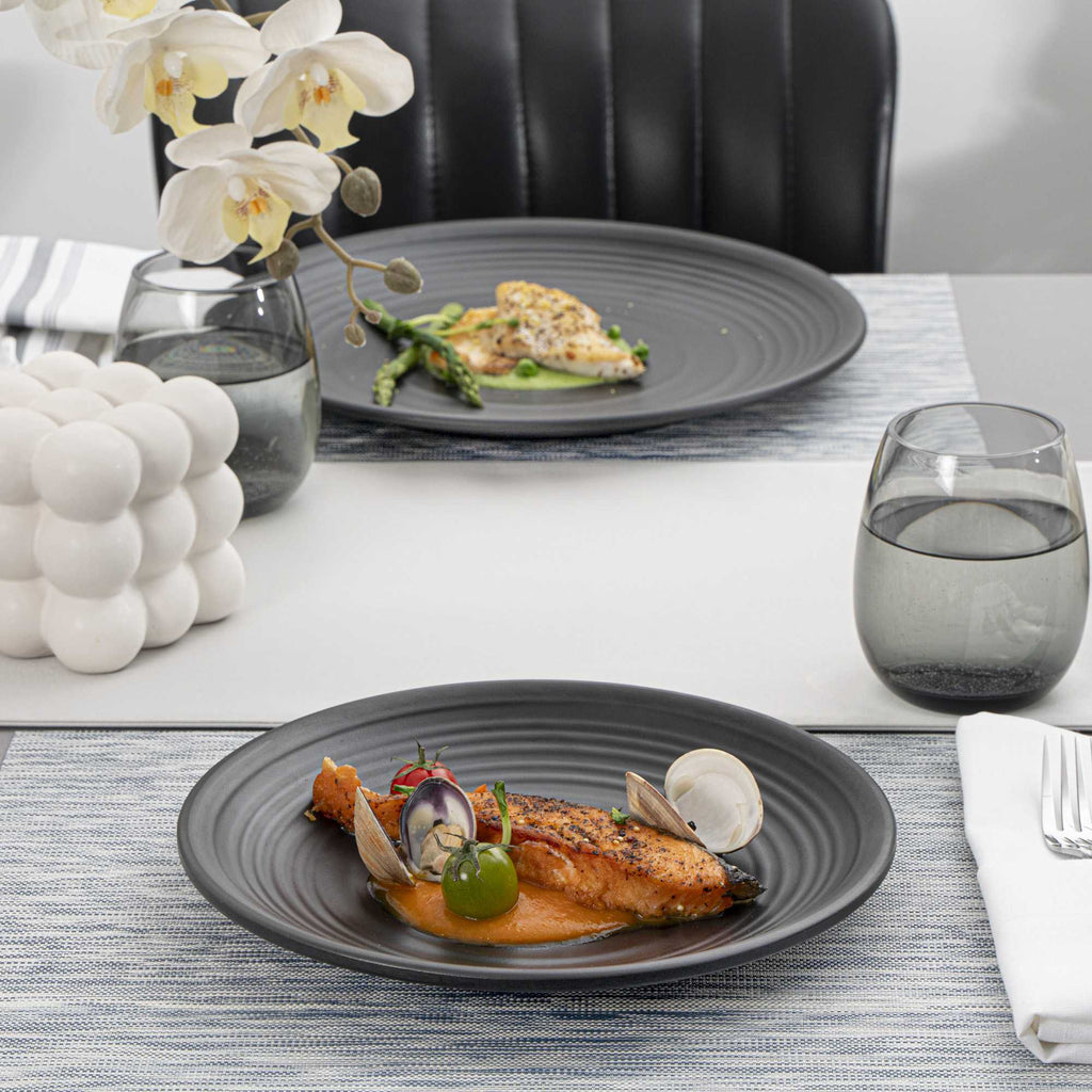 Voga Round Black Melamine Medium Plate - Japonais, Black Stone - 10" x 10" x 1 1/4" - 10 count box