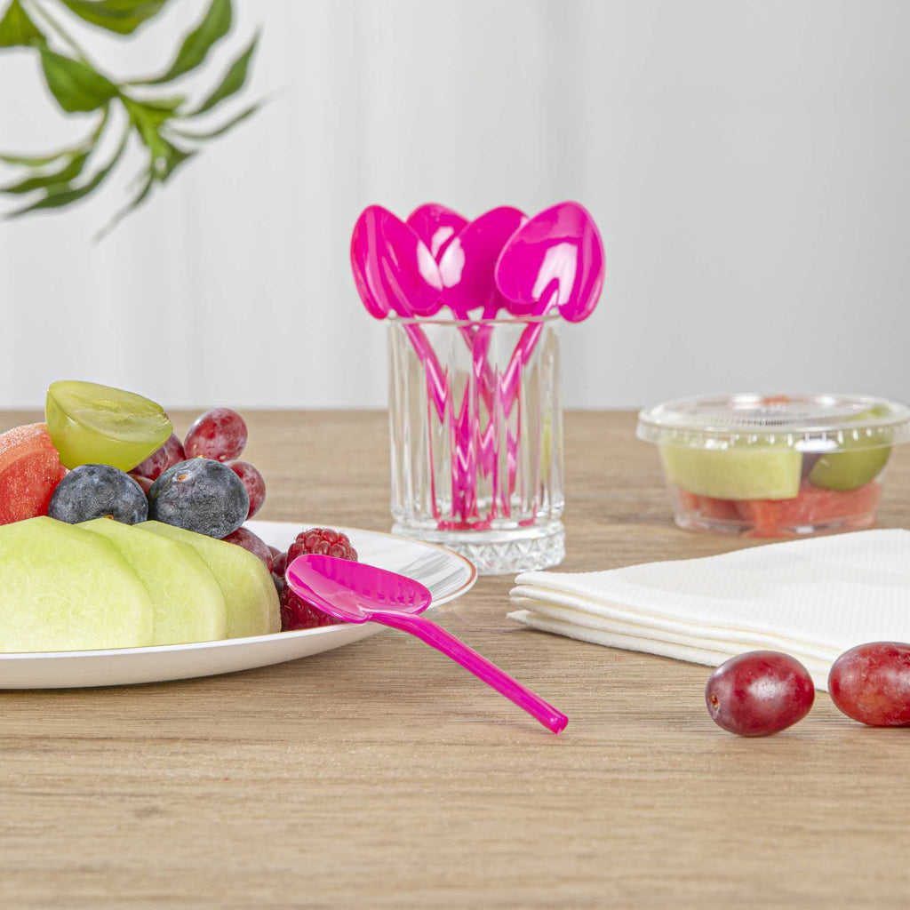 Coppetta Magenta Plastic Love Shovel Spoon - 3 1/2" x 1 1/4" - 100 count box