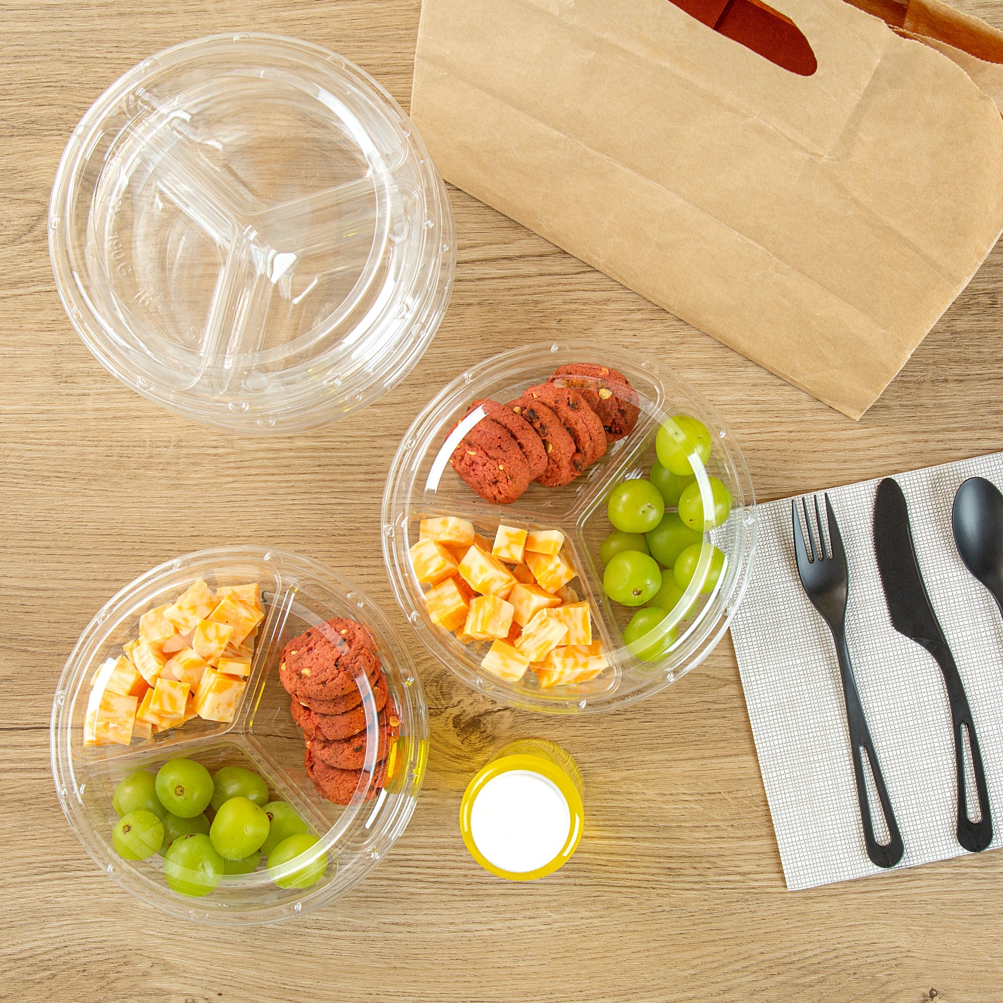 Thermo Tek Round Clear Plastic Serving Platter - with Lid, 3 Compartments - 7 1/2" x 7 1/2" x 2 1/2" - 100 count box