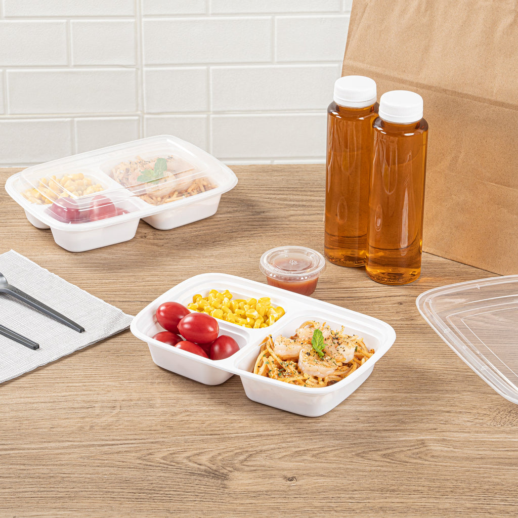 Asporto 26 oz White Plastic 3 Compartment Food Container - with Clear Lid, Microwavable - 8 3/4" x 6" x 1 3/4" - 50 count box
