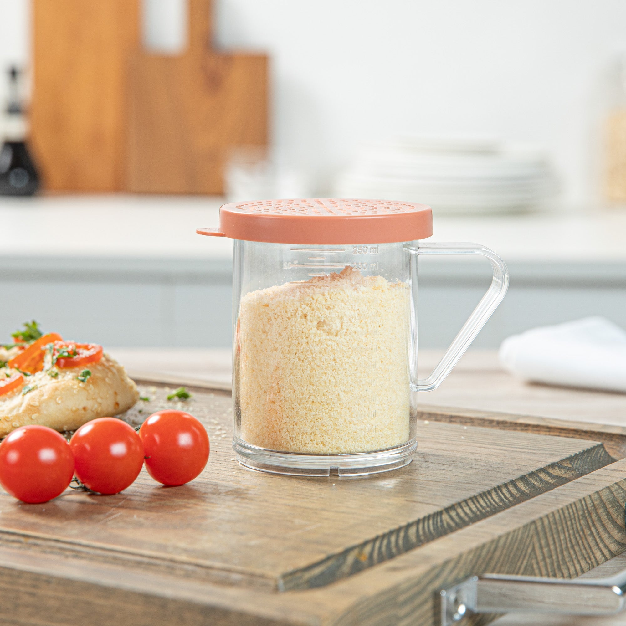 Chef 101 10 oz Clear Polycarbonate Dredge Spice Shaker - with Rose Medium Lid - 4 3/4" x 3 1/4" x 4" - 1 count box