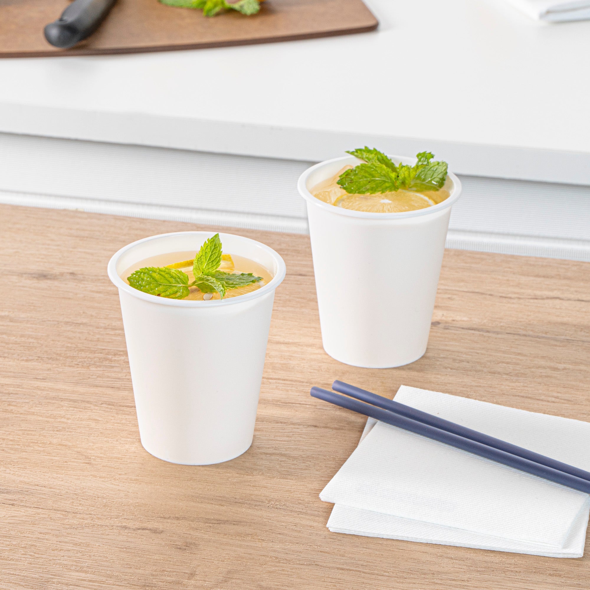Bev Tek 12 oz Round Matte White Plastic Hot / Cold Drinking Cup - 3 1/2" x 3 1/2" x 4" - 100 count box