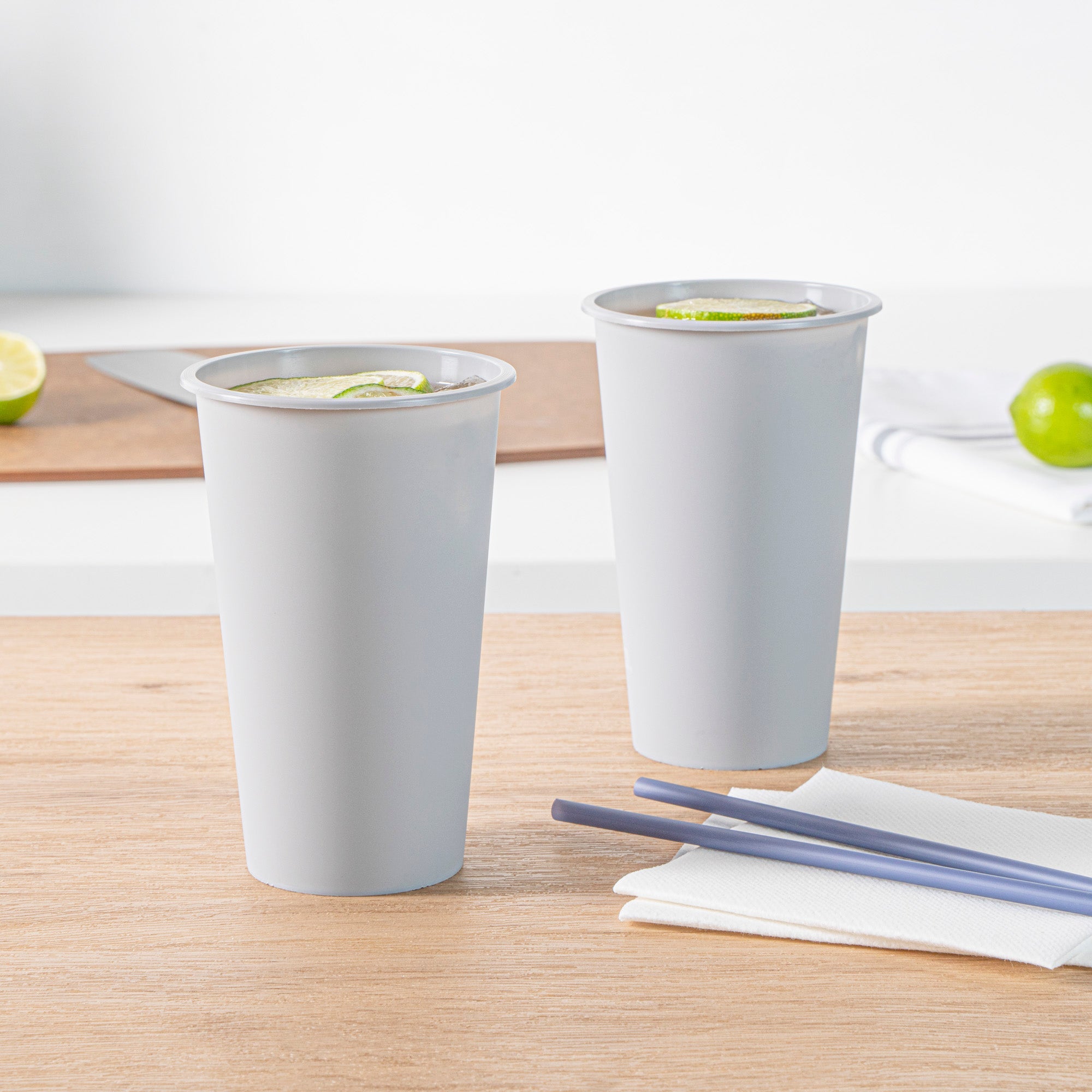 Bev Tek 16 oz Round Matte Gray Plastic Hot / Cold Drinking Cup - 3 1/2" x 3 1/2" x 5 1/4" - 100 count box