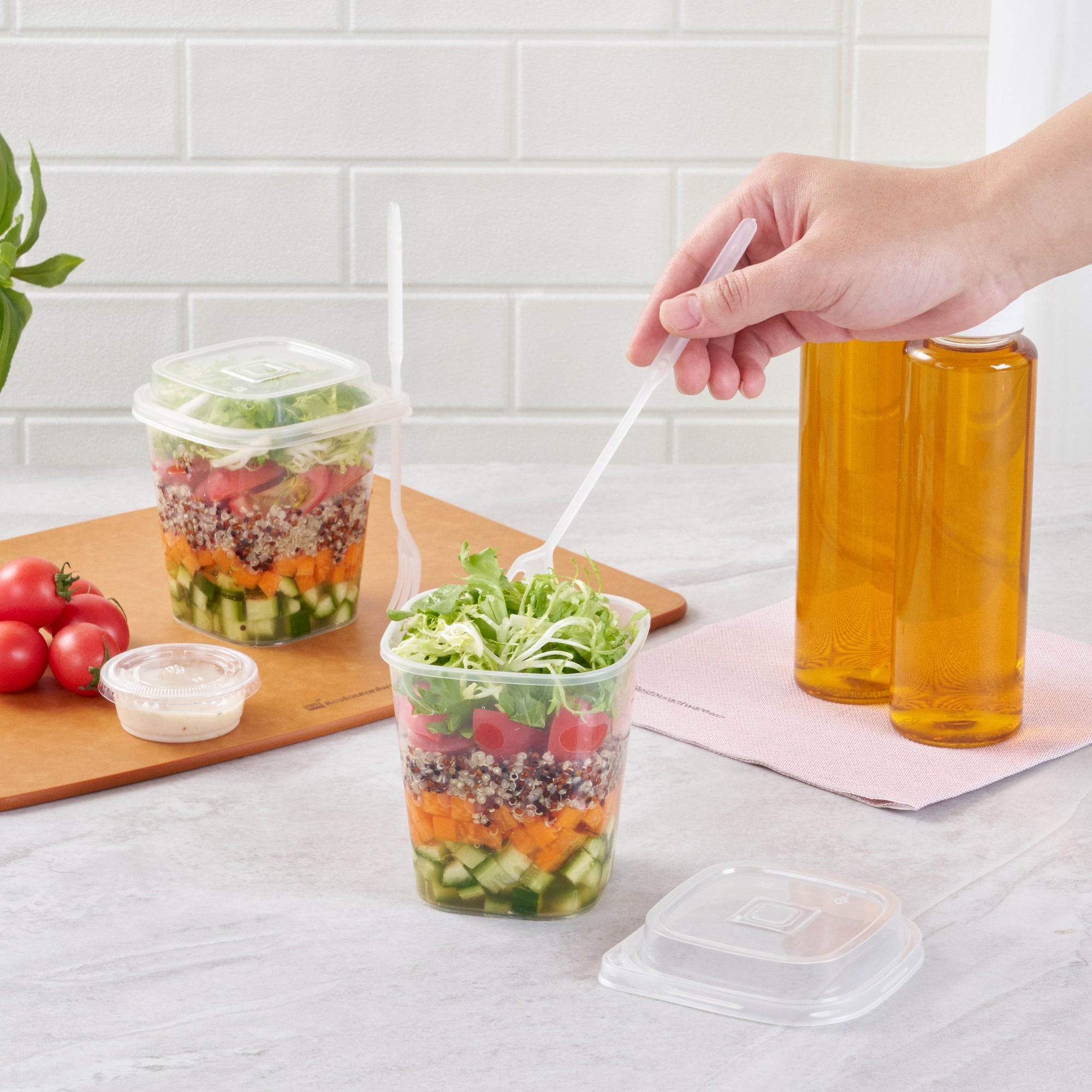 Asporto 17 oz Clear Plastic Salad To Go Cup - with Clear Lid and Fork - 3 1/2" x 3 1/2" x 4" - 100 count box