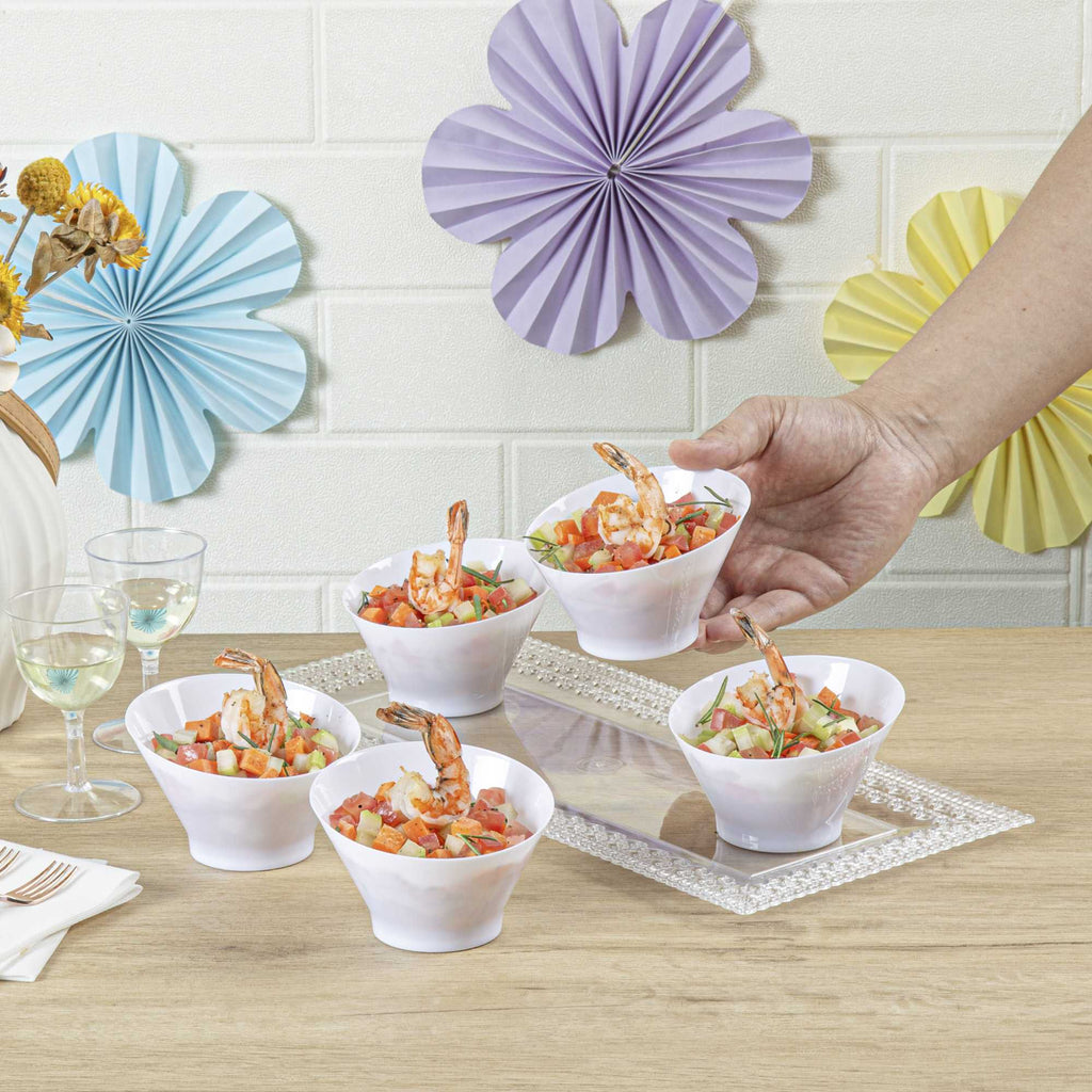 Mini Serve 5 oz Round White Plastic Small Incline Bowl - 3 3/4" x 3 3/4" x 2 1/2" - 100 count box