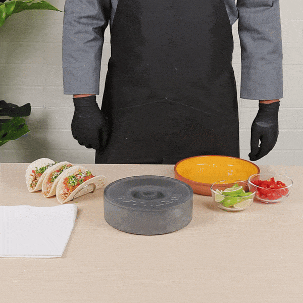 Chef 101 Round Gray Plastic Tortilla Warmer / Server - 8 1/2" x 8 1/2" x 2 1/4" - 1 count box