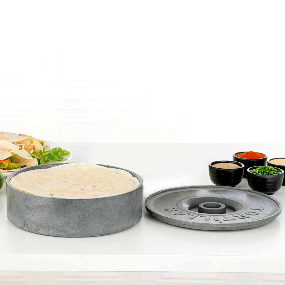 Chef 101 Round Gray Plastic Tortilla Warmer / Server - 8 1/2" x 8 1/2" x 2 1/4" - 10 count box