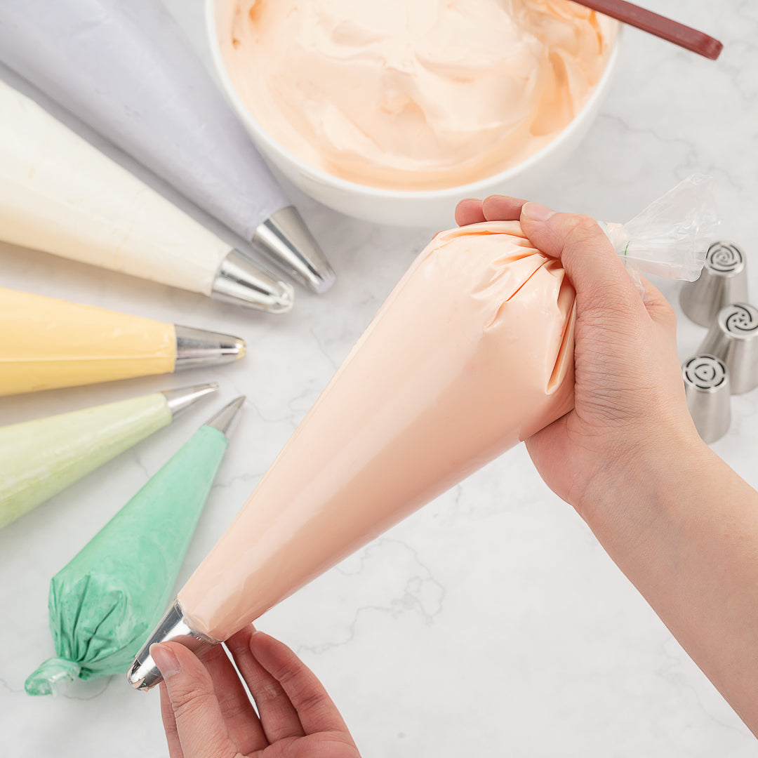 Pastry Tek Clear Plastic Pastry Piping Bag - Recyclable - 18" x 9 1/2" - 100 count box